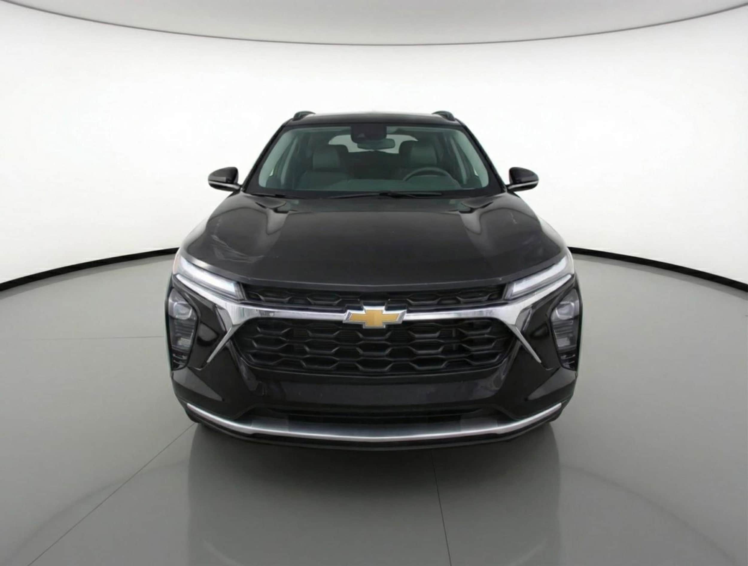 Thumbnail: 2025 Chevrolet Trax - 2