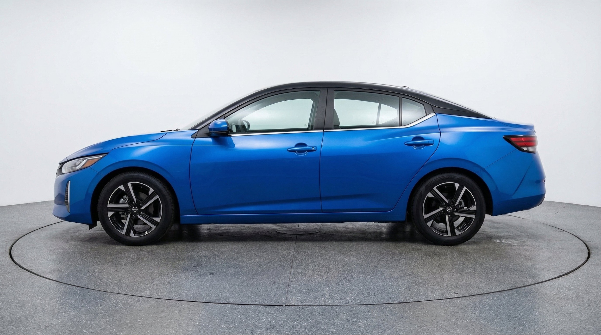 Thumbnail: 2025 Nissan Sentra - 5