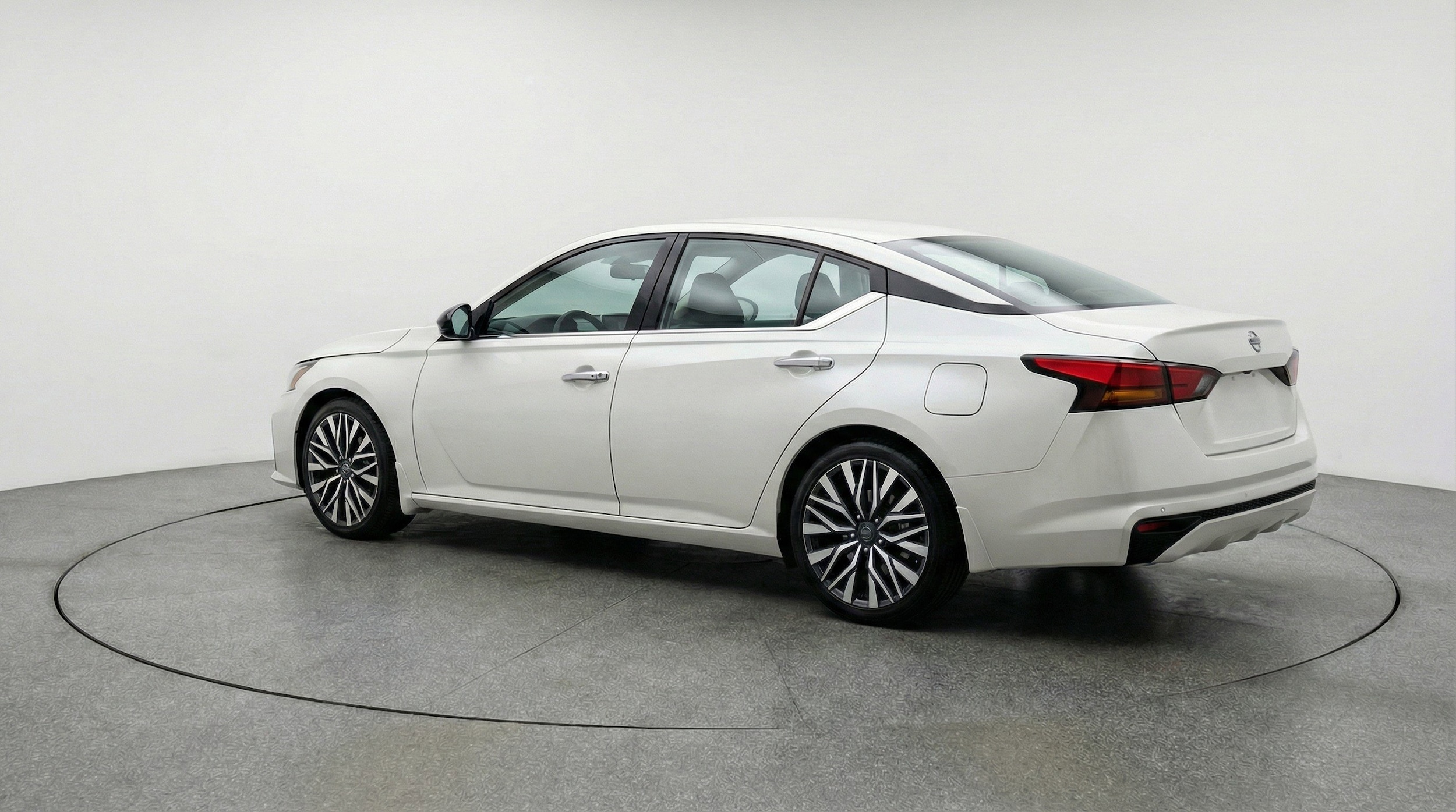 Thumbnail: 2025 Nissan Altima - 6