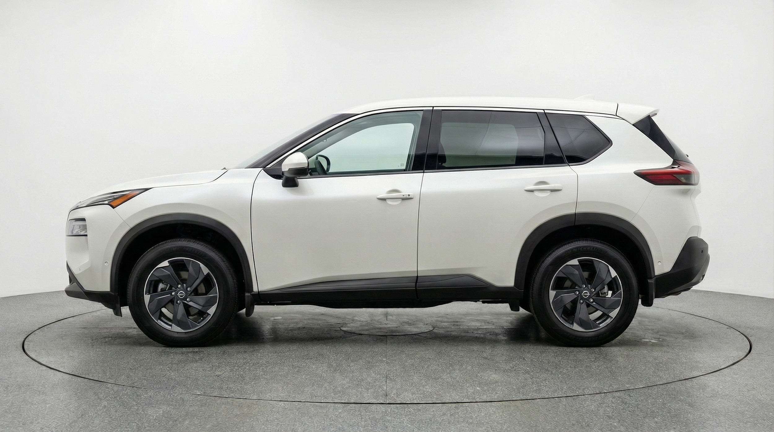 Thumbnail: 2025 Nissan Rogue - 4