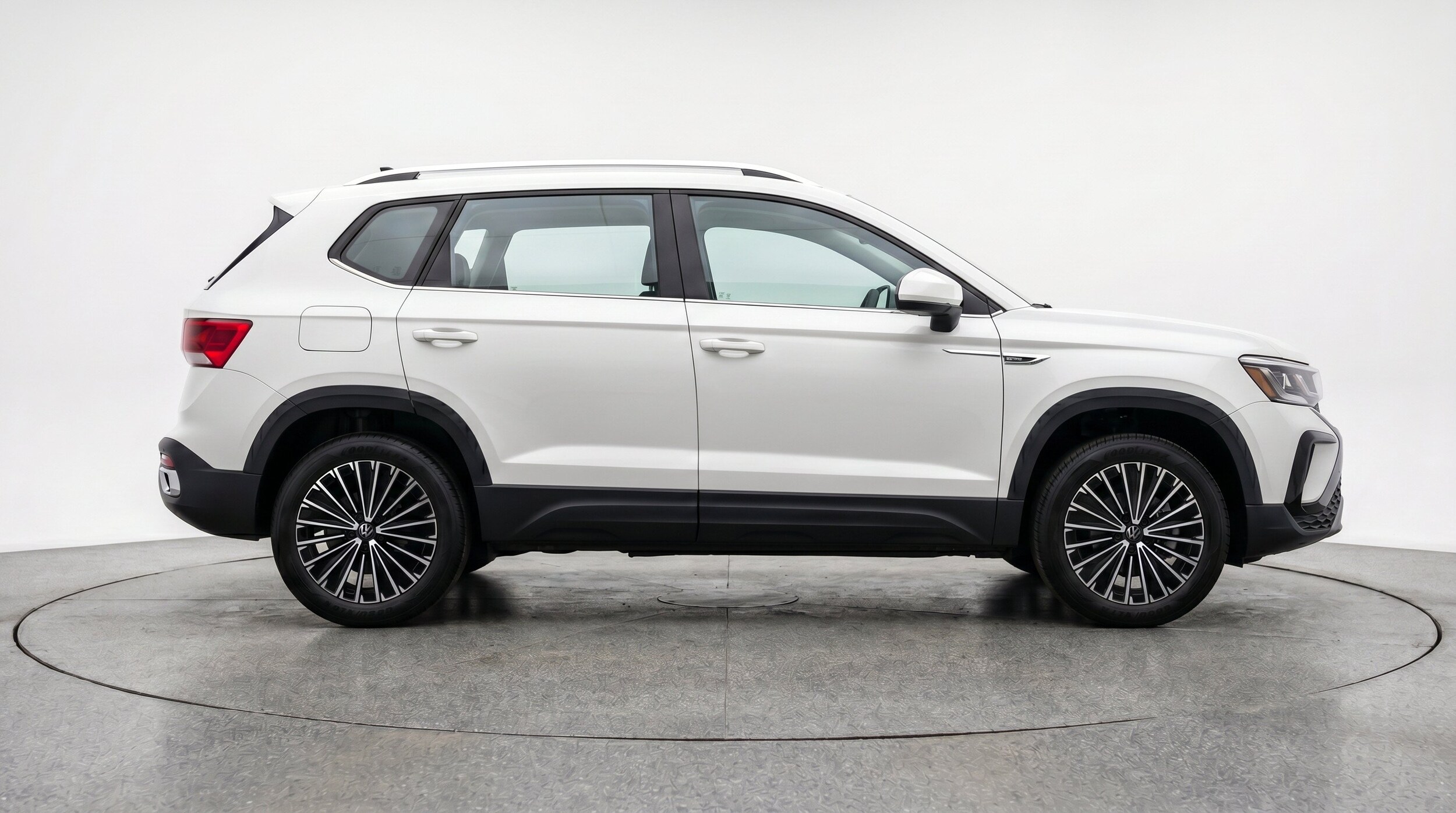 Thumbnail: 2026 Volkswagen Taos - 11