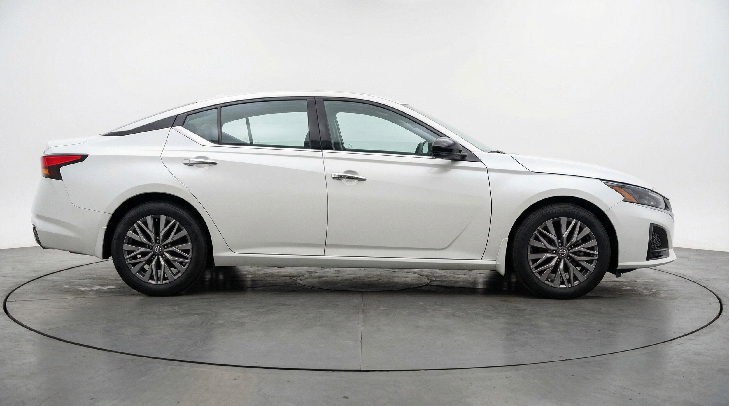 Thumbnail: 2025 Nissan Altima - 11