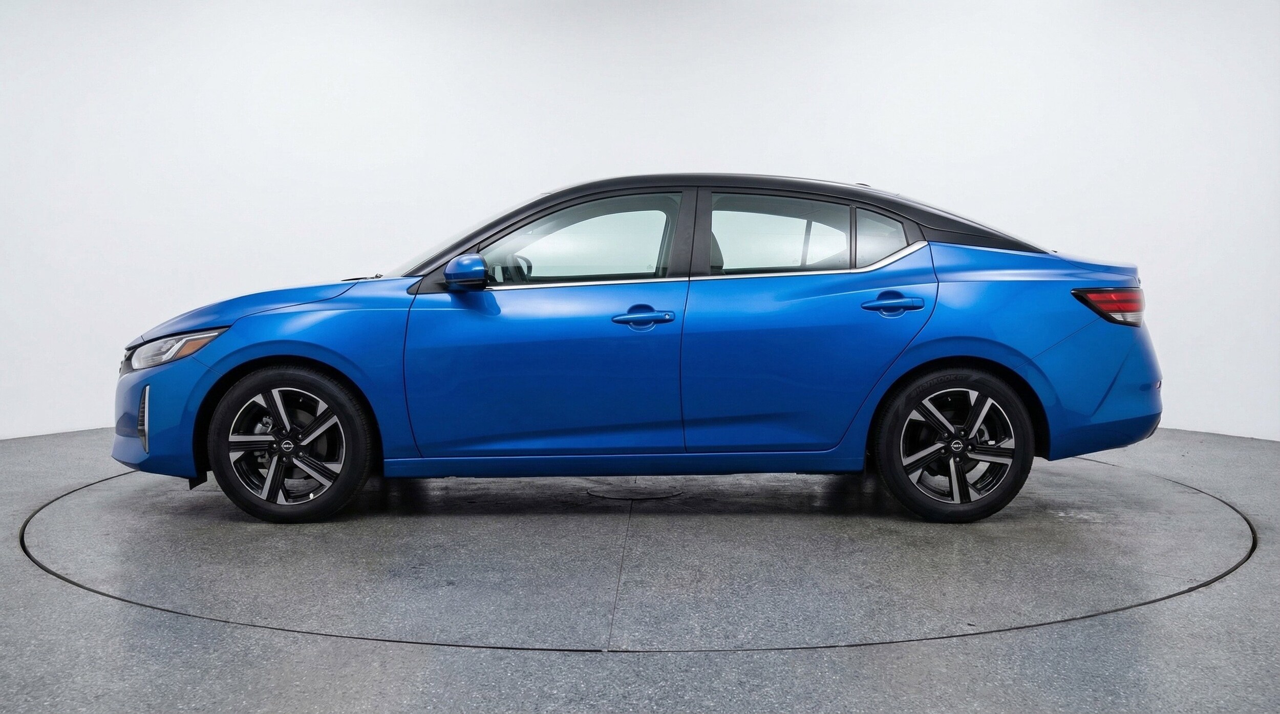 Thumbnail: 2025 Nissan Sentra - 5