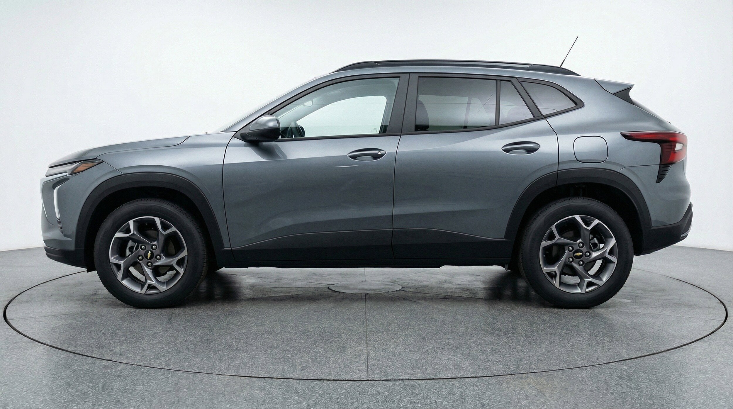 Thumbnail: 2025 Chevrolet Trax - 5