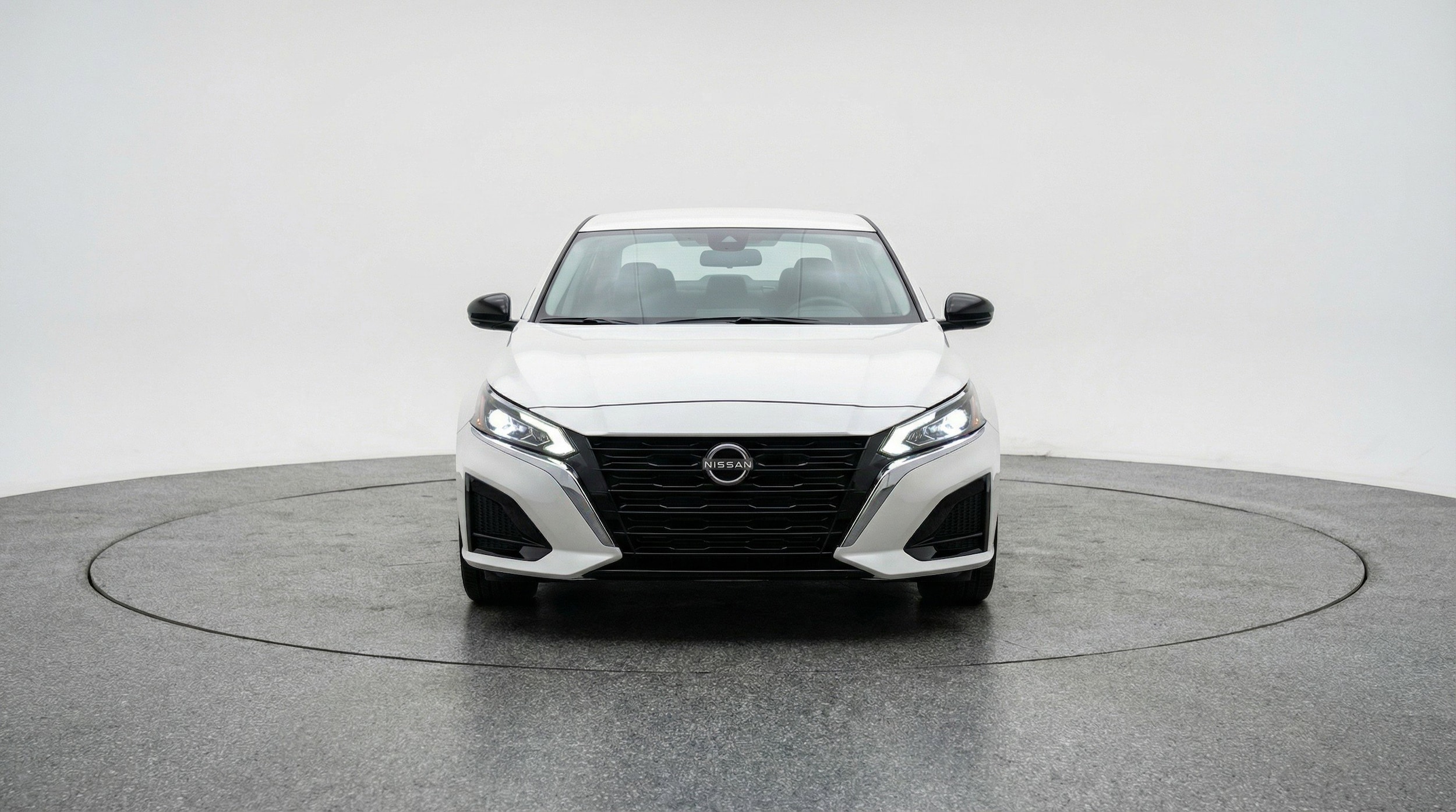 Thumbnail: 2025 Nissan Altima - 2