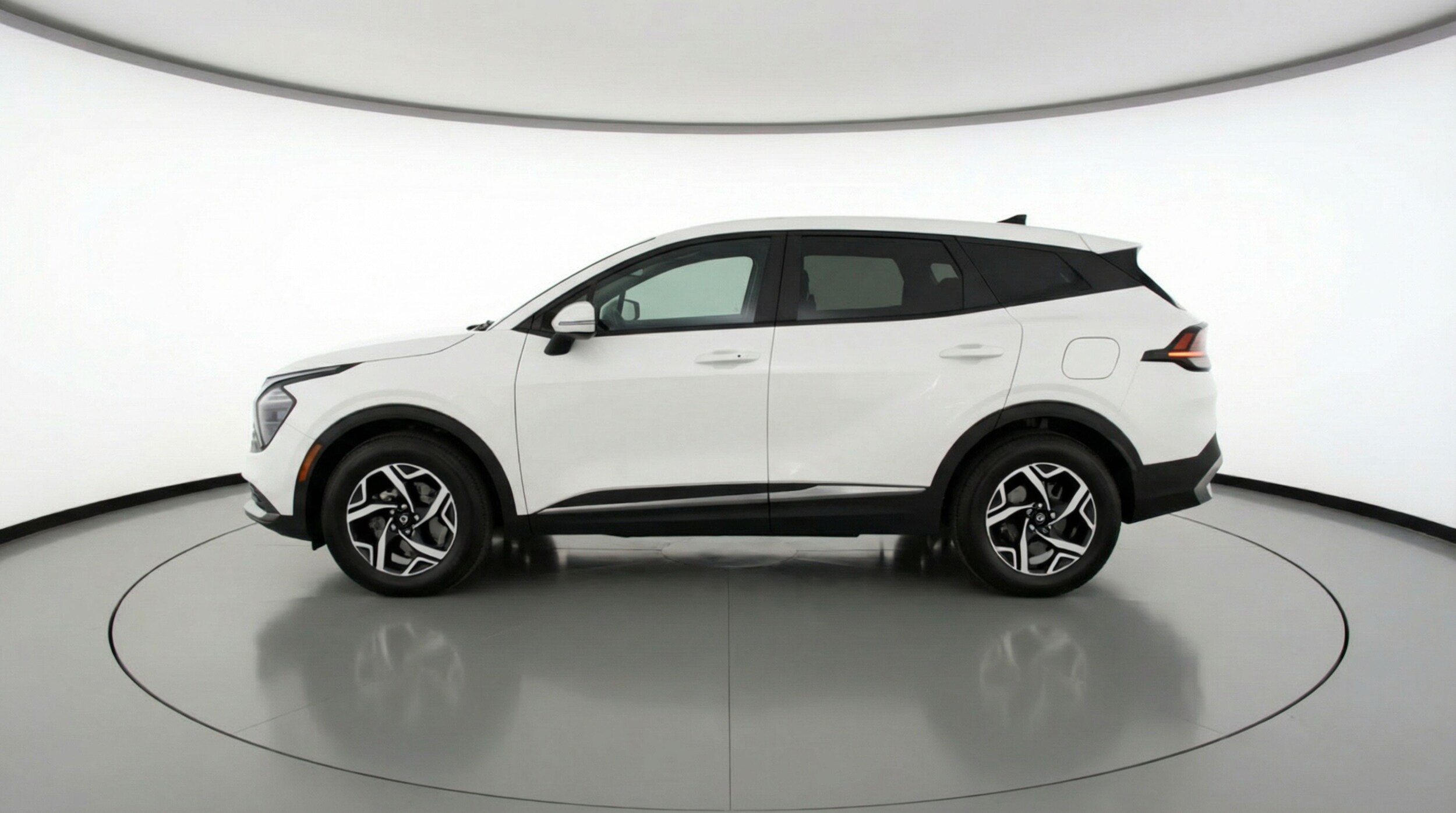 Thumbnail: 2025 Kia Sportage - 4