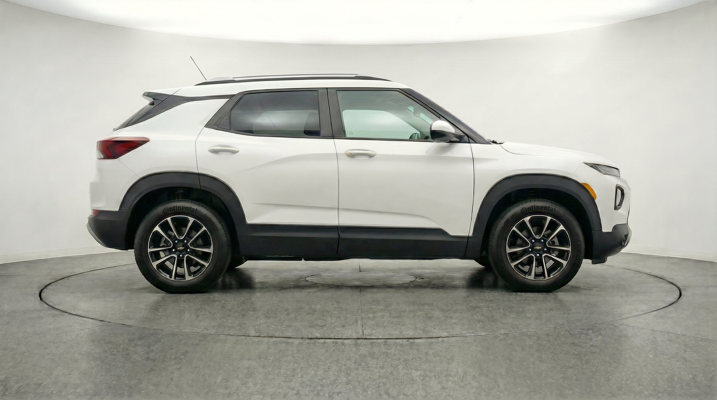 Thumbnail: 2025 Chevrolet TrailBlazer - 11