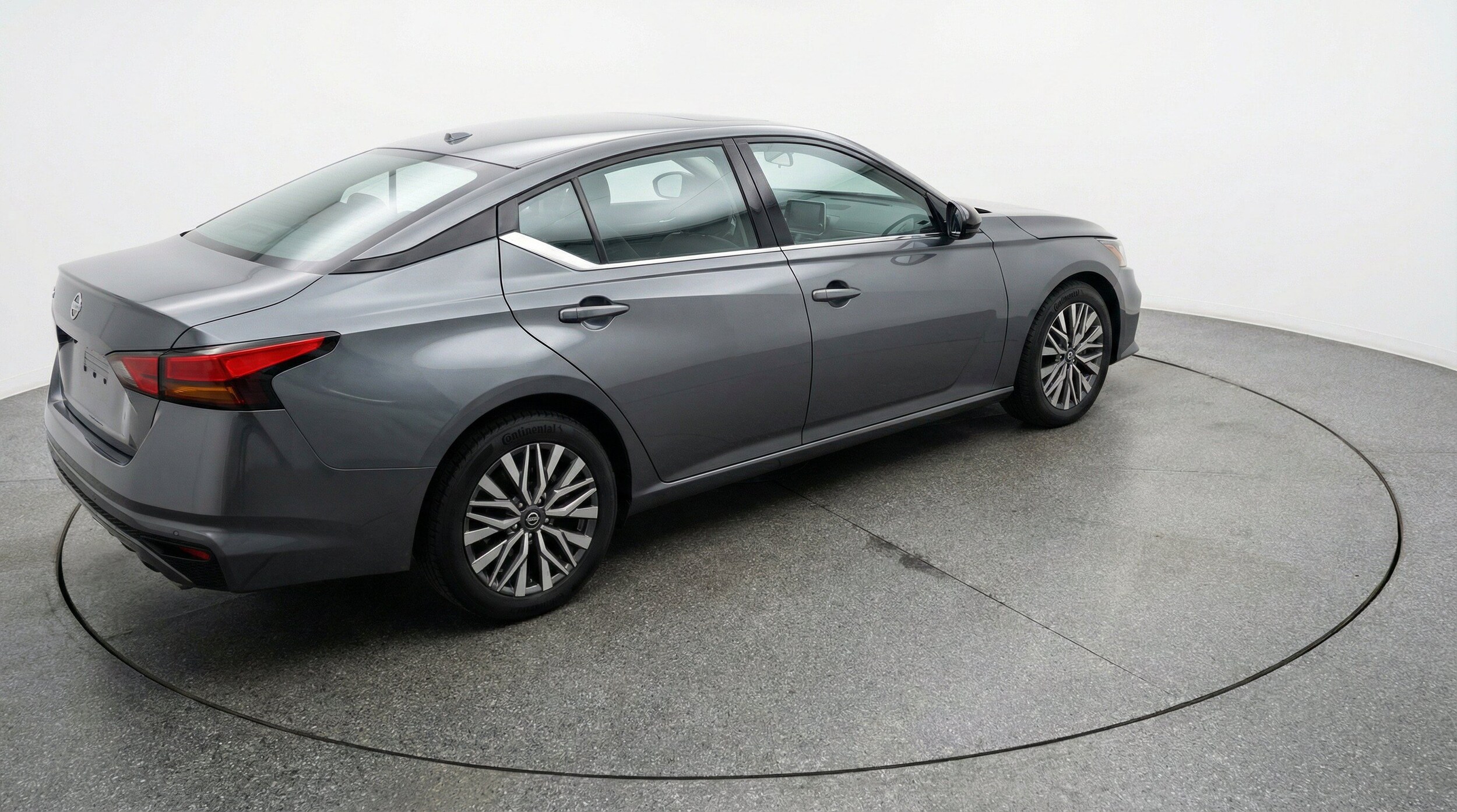 Thumbnail: 2025 Nissan Altima - 9