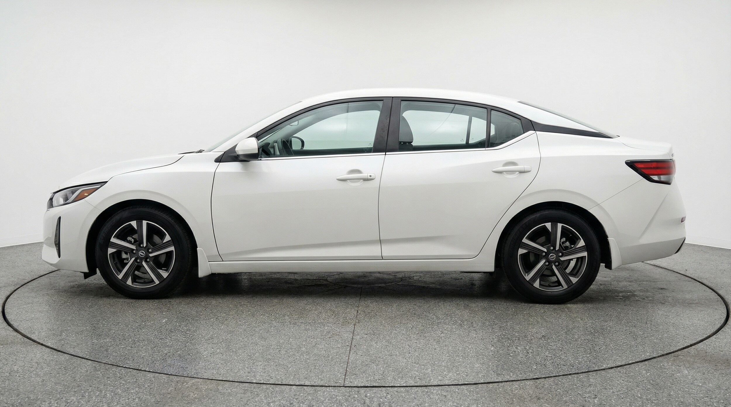 Thumbnail: 2025 Nissan Sentra - 4