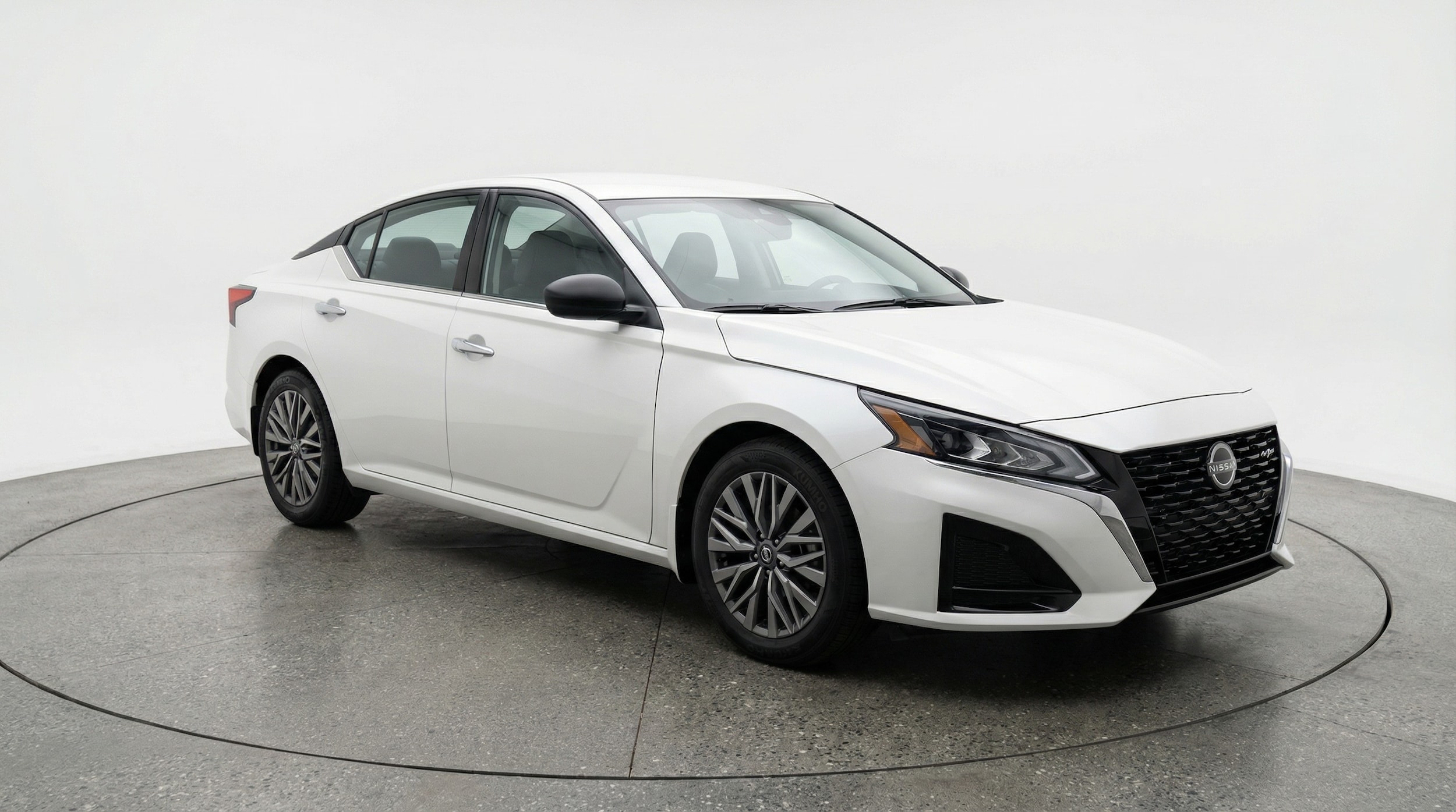 Thumbnail: 2025 Nissan Altima - 1