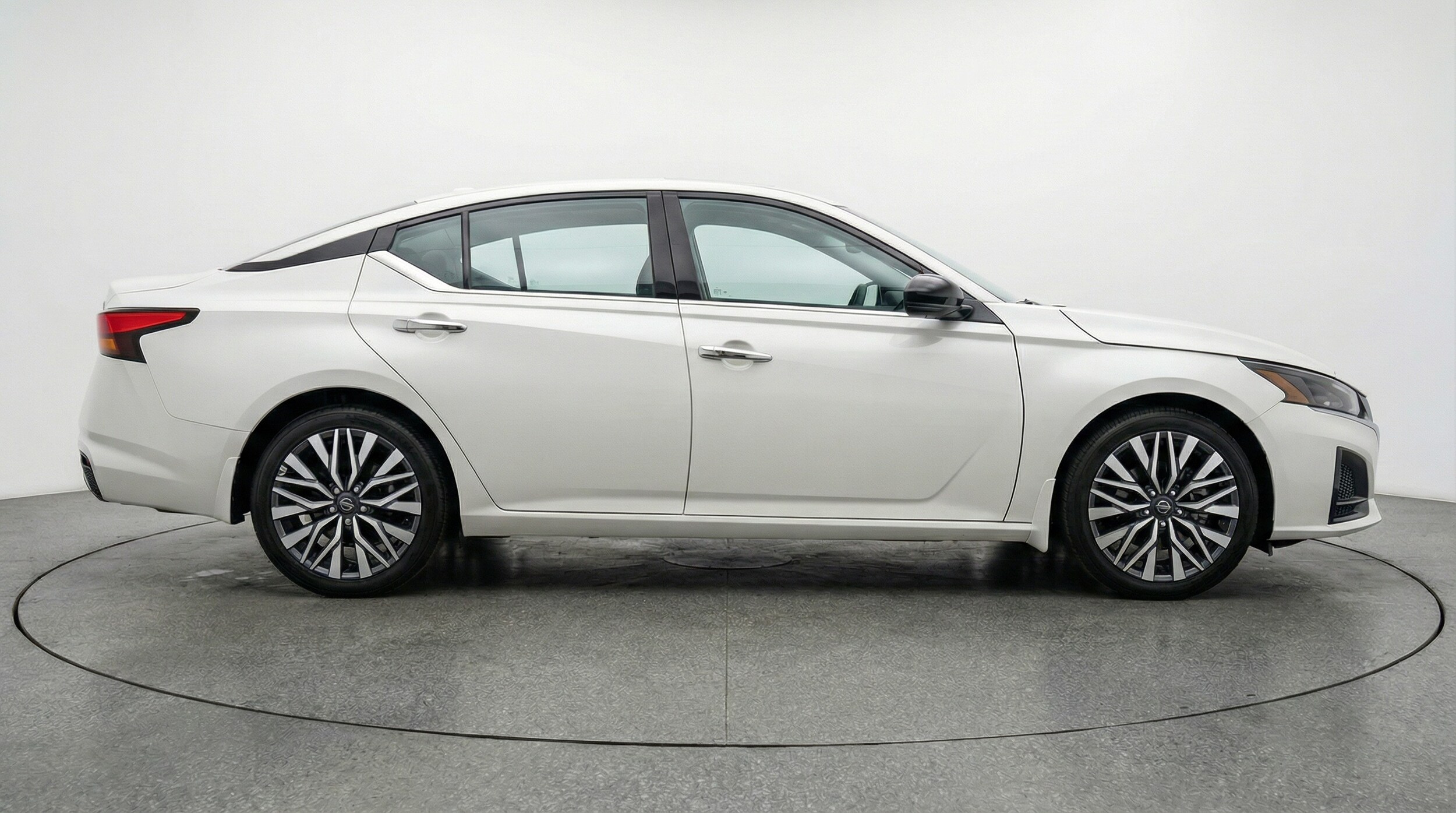 Thumbnail: 2025 Nissan Altima - 8