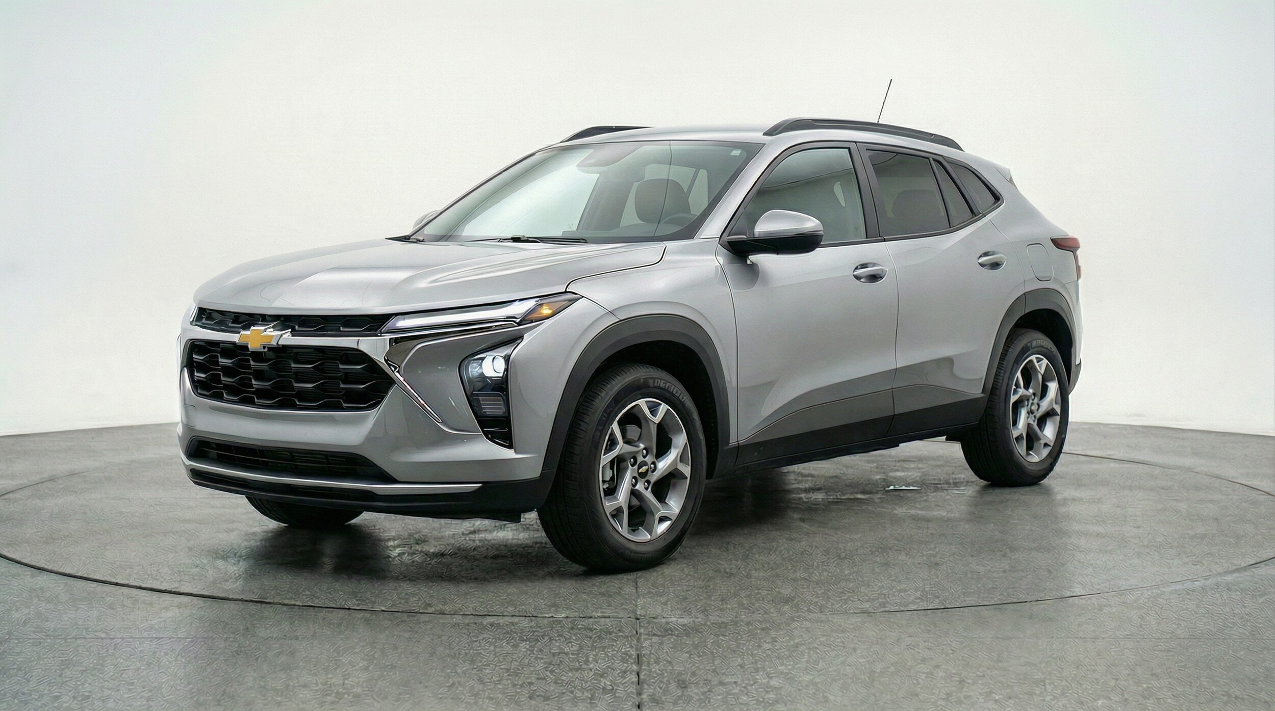 Thumbnail: 2025 Chevrolet Trax - 3