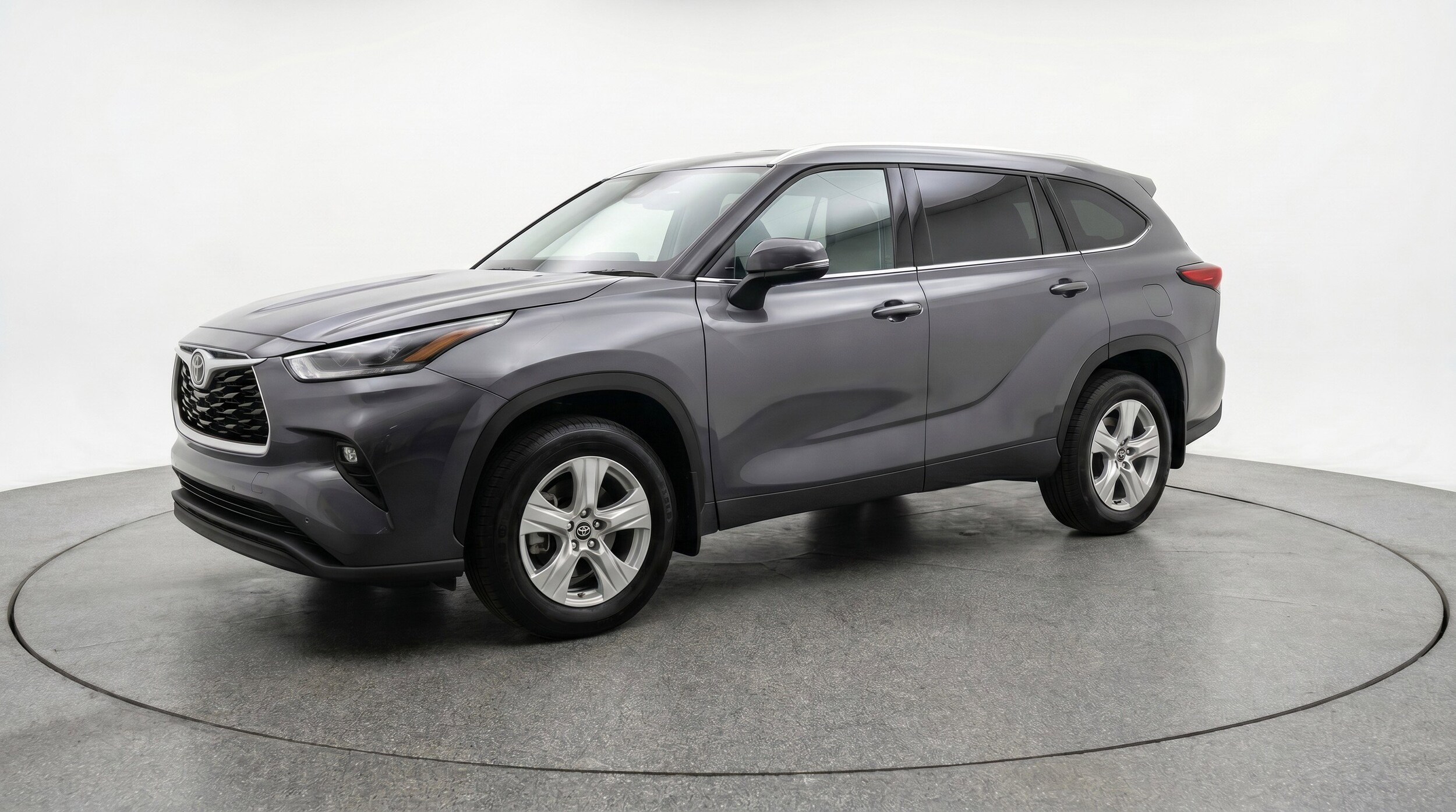 Thumbnail: 2025 Toyota Highlander - 3