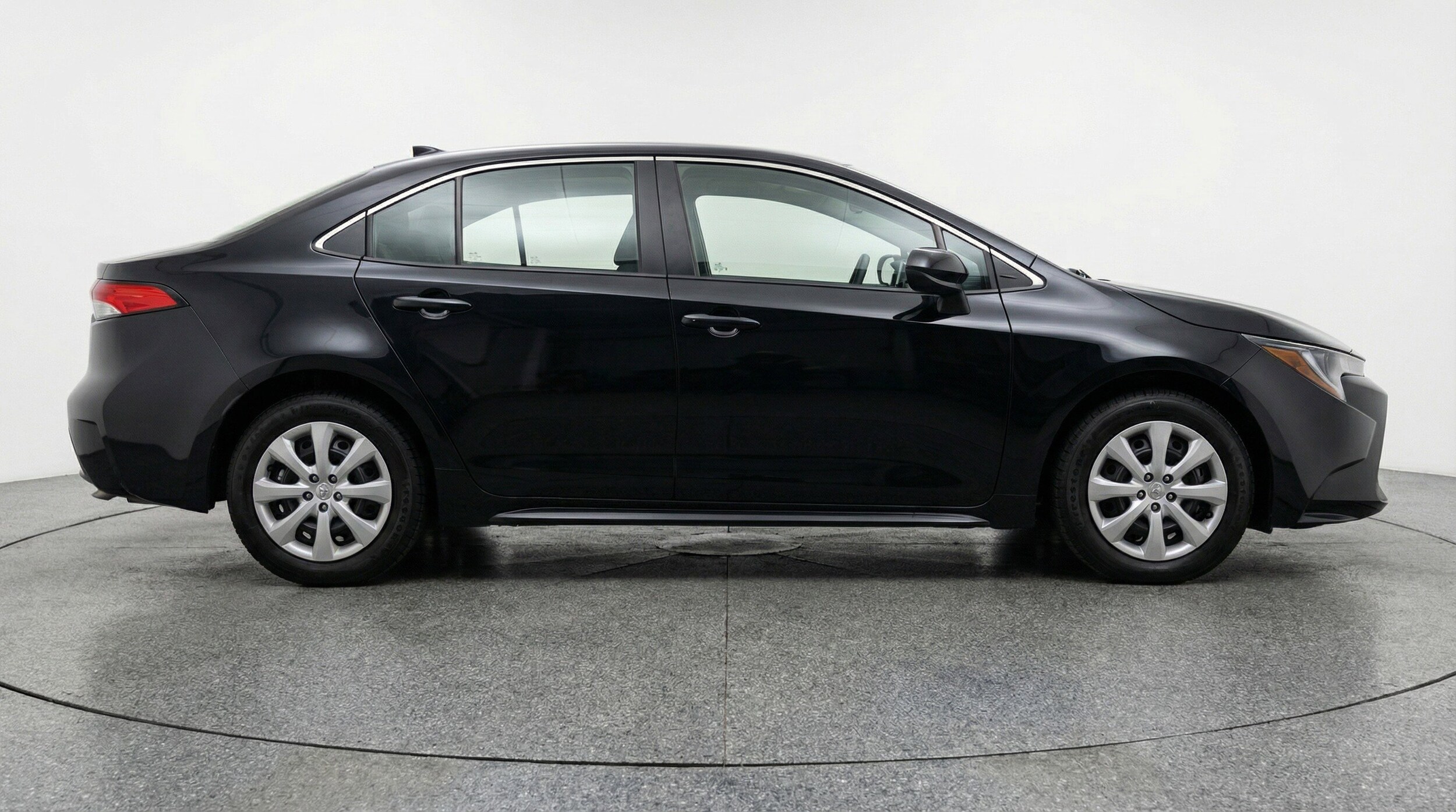 Thumbnail: 2025 Toyota Corolla - 11