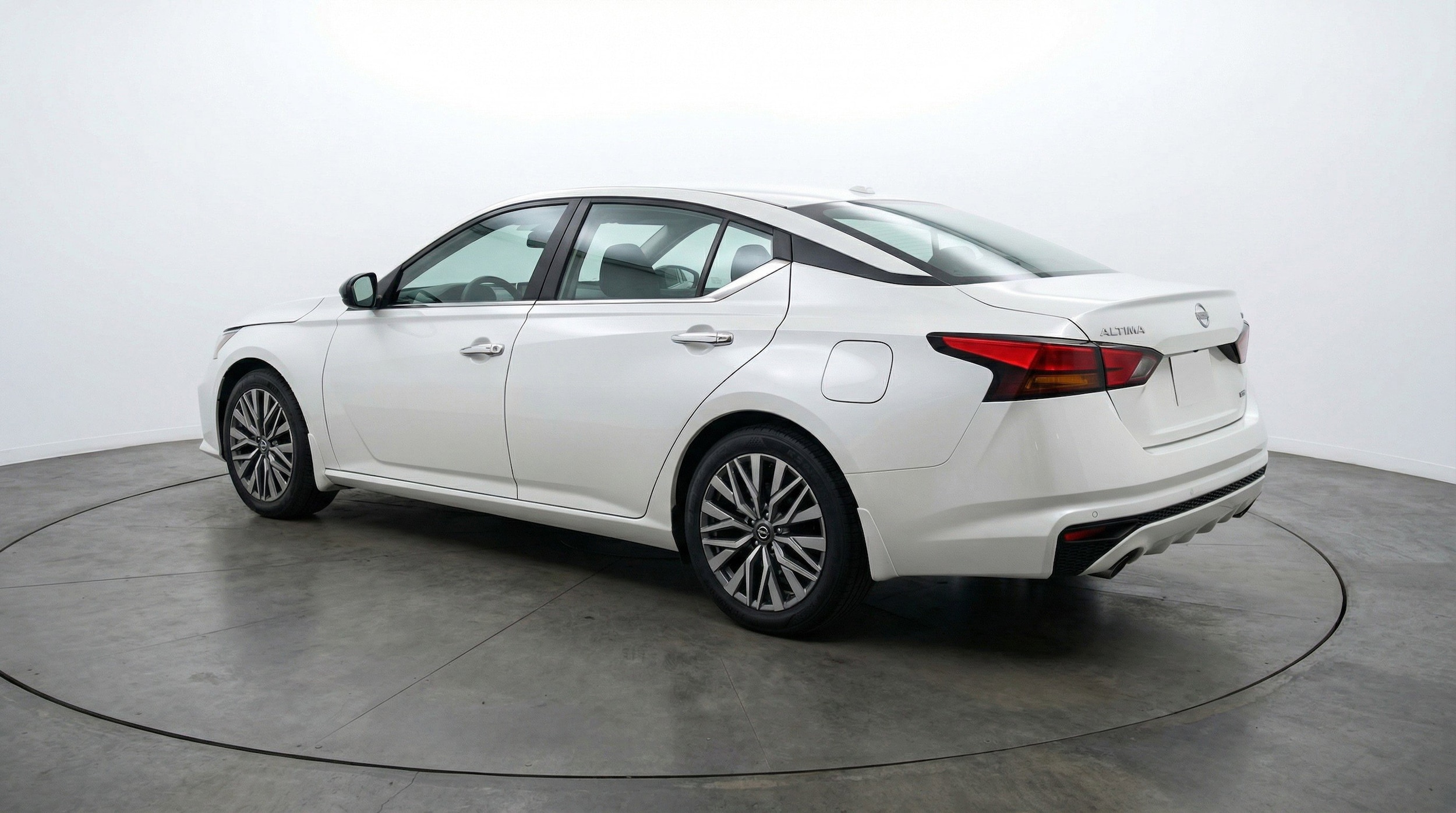 Thumbnail: 2025 Nissan Altima - 6