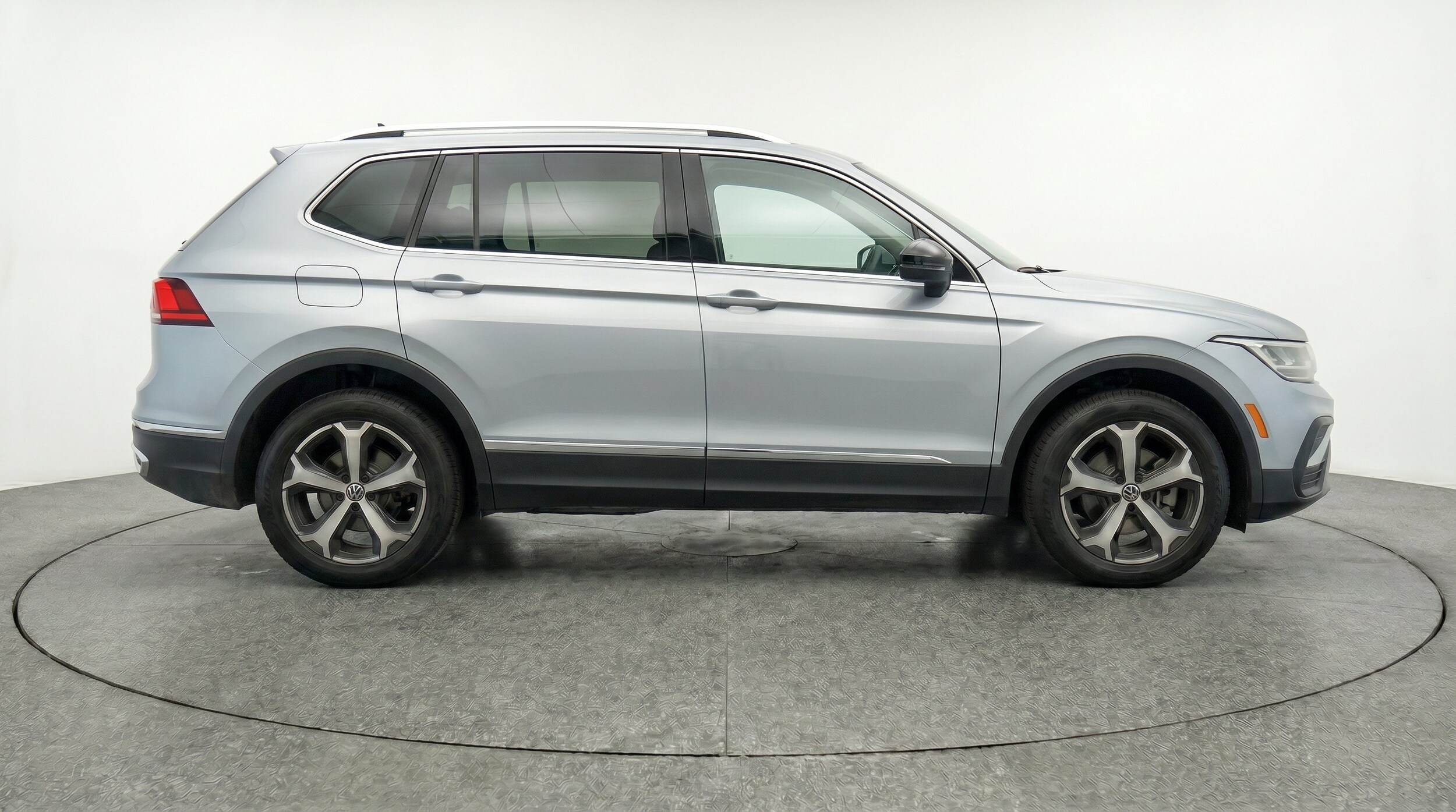 Thumbnail: 2026 Volkswagen Tiguan - 11