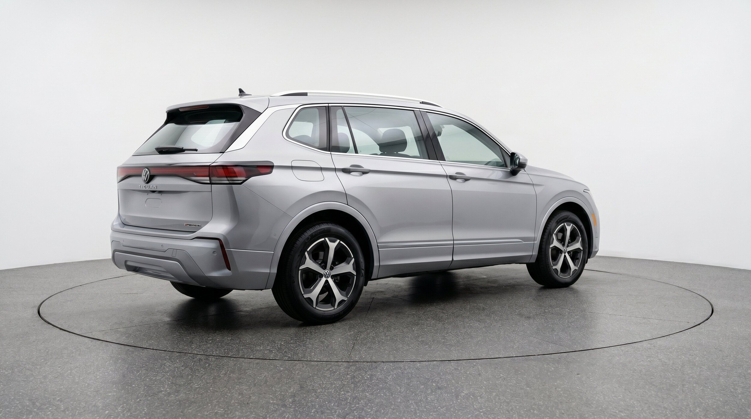 Thumbnail: 2026 Volkswagen Tiguan - 9