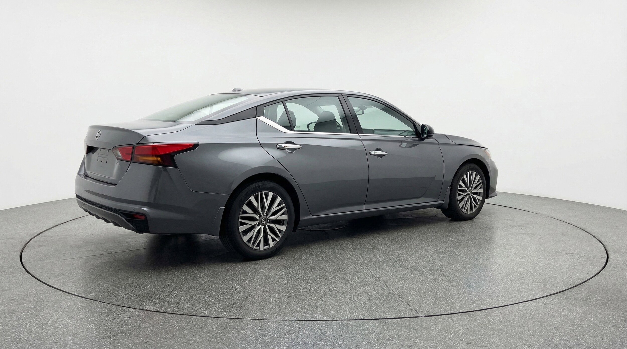 Thumbnail: 2025 Nissan Altima - 9