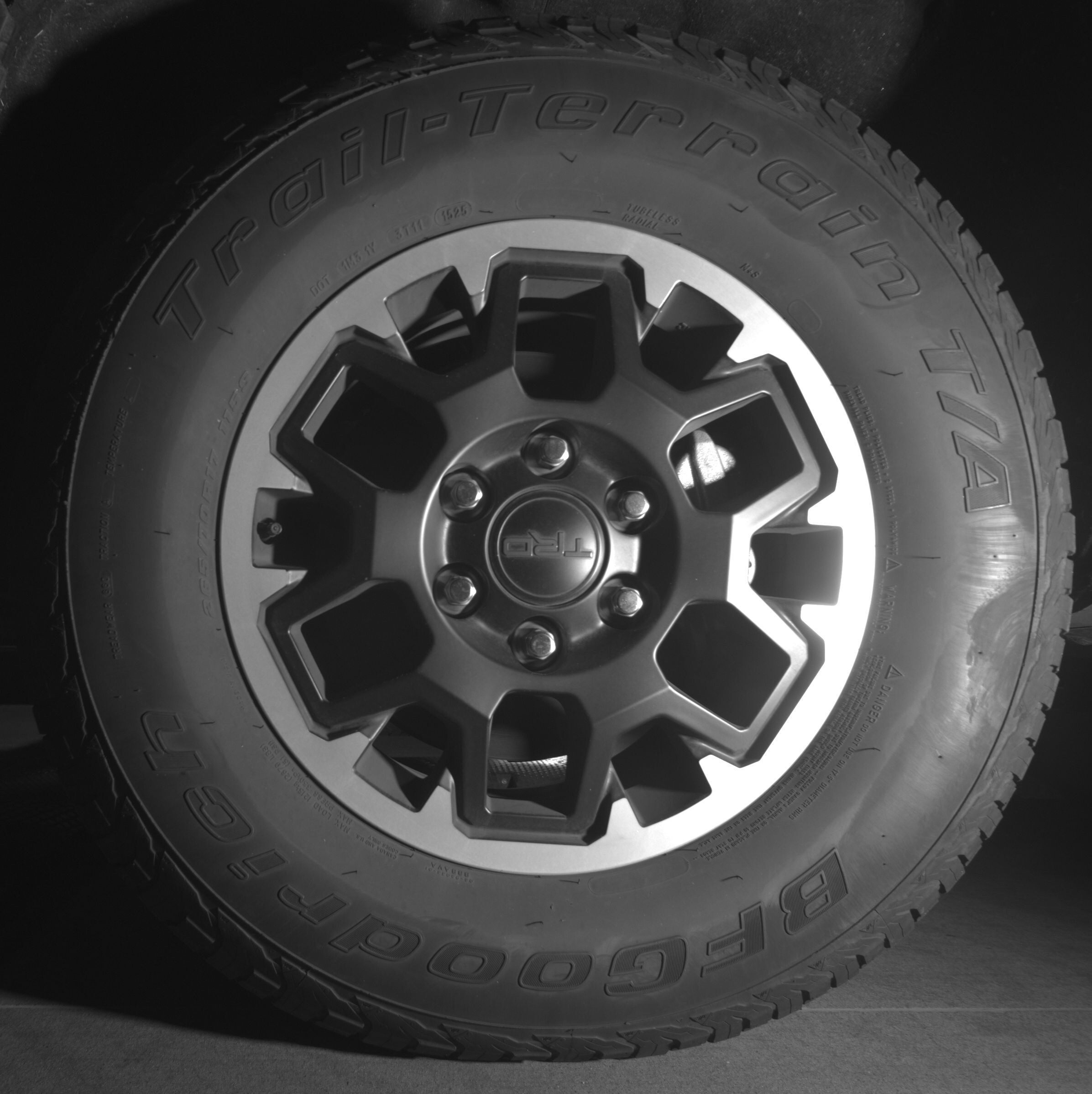 Thumbnail: 2025 Toyota Tacoma - 9