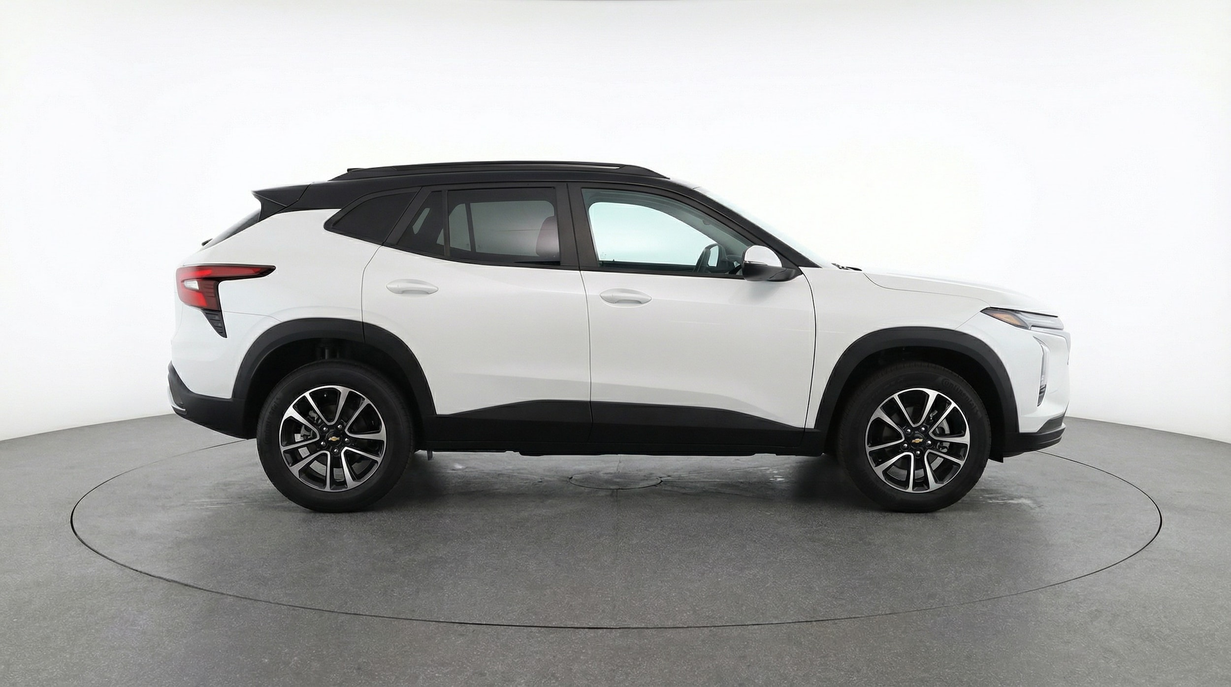 Thumbnail: 2025 Chevrolet TrailBlazer - 8