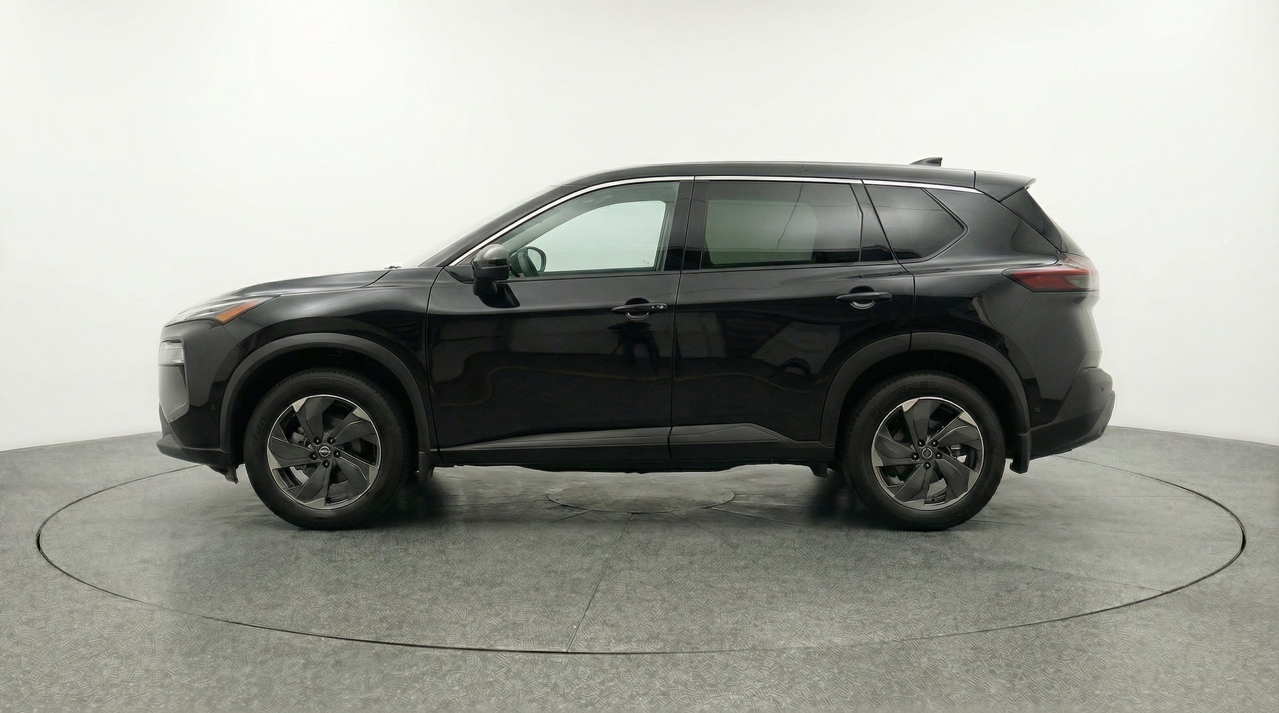 Thumbnail: 2025 Nissan Rogue - 5