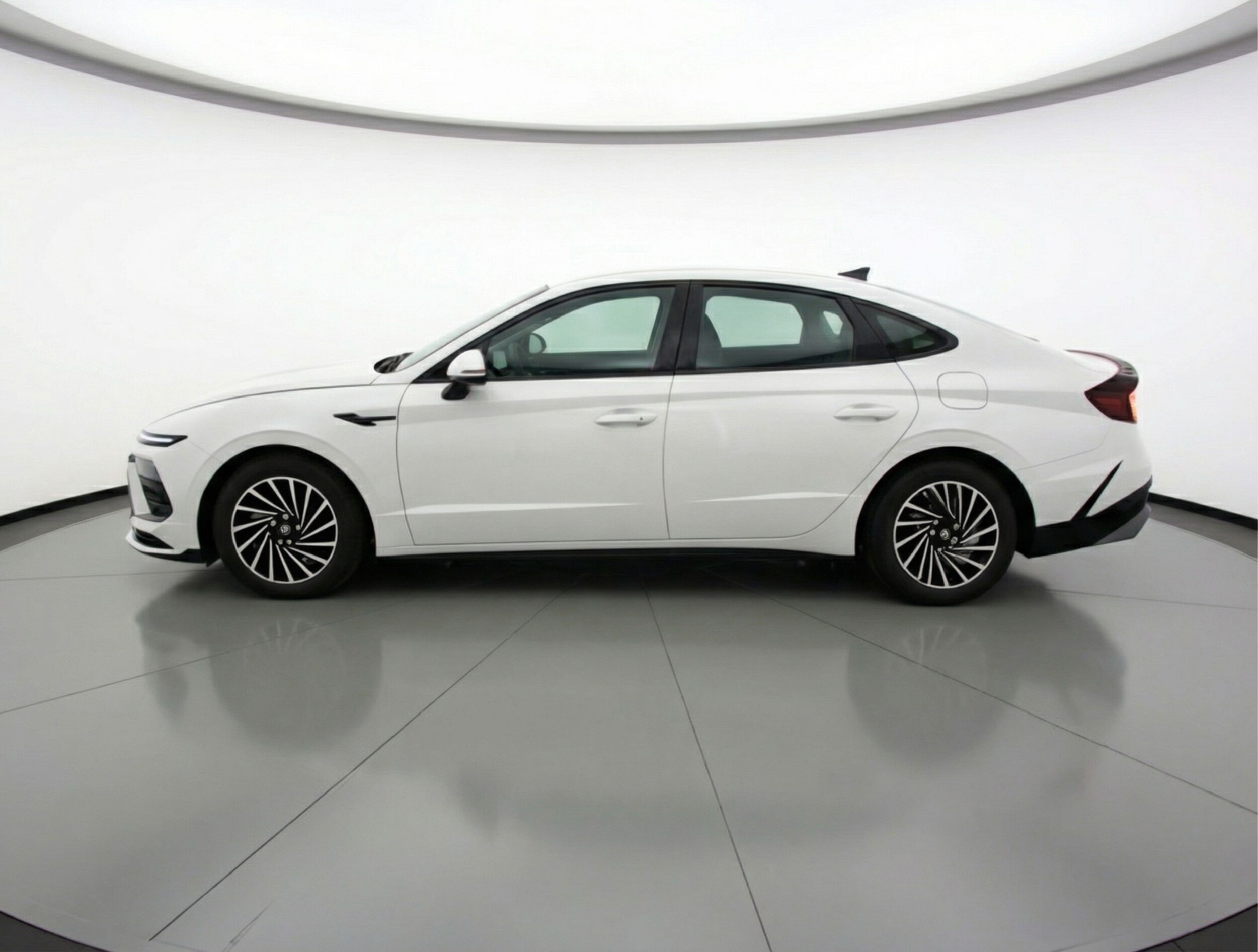 Thumbnail: 2025 Hyundai Sonata - 4