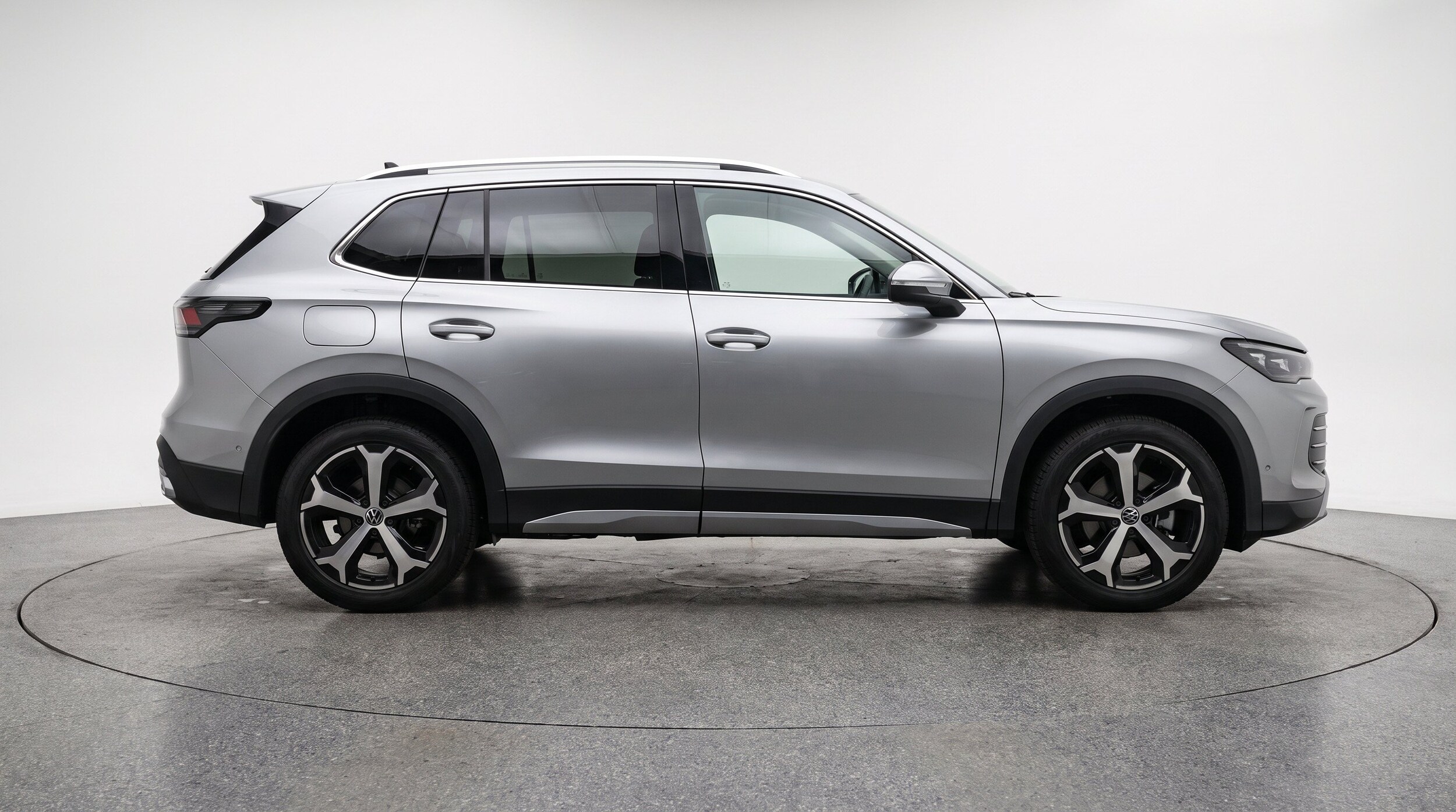 Thumbnail: 2026 Volkswagen Tiguan - 11