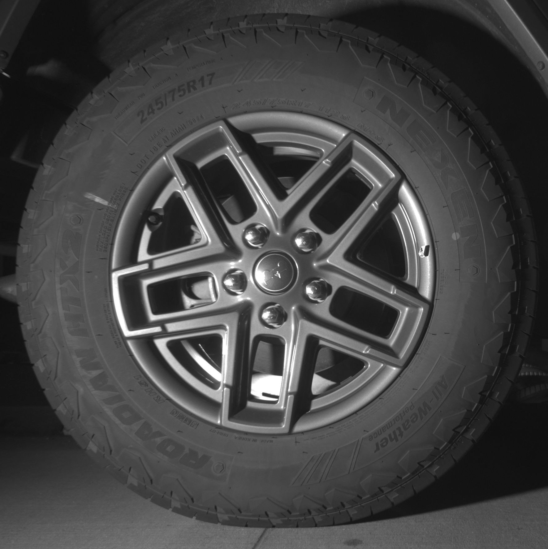 Thumbnail: 2025 Jeep Wrangler - 15