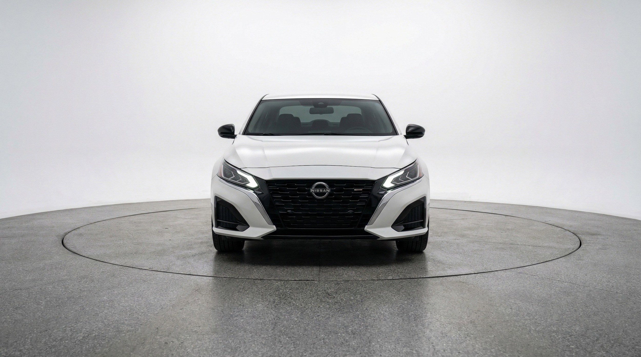 Thumbnail: 2025 Nissan Altima - 2