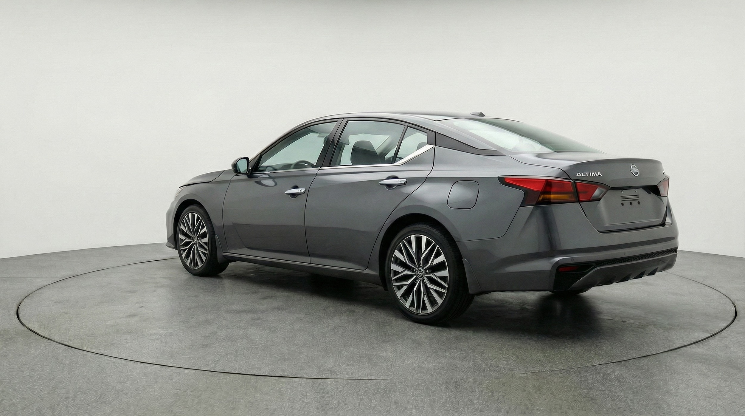 Thumbnail: 2025 Nissan Altima - 5