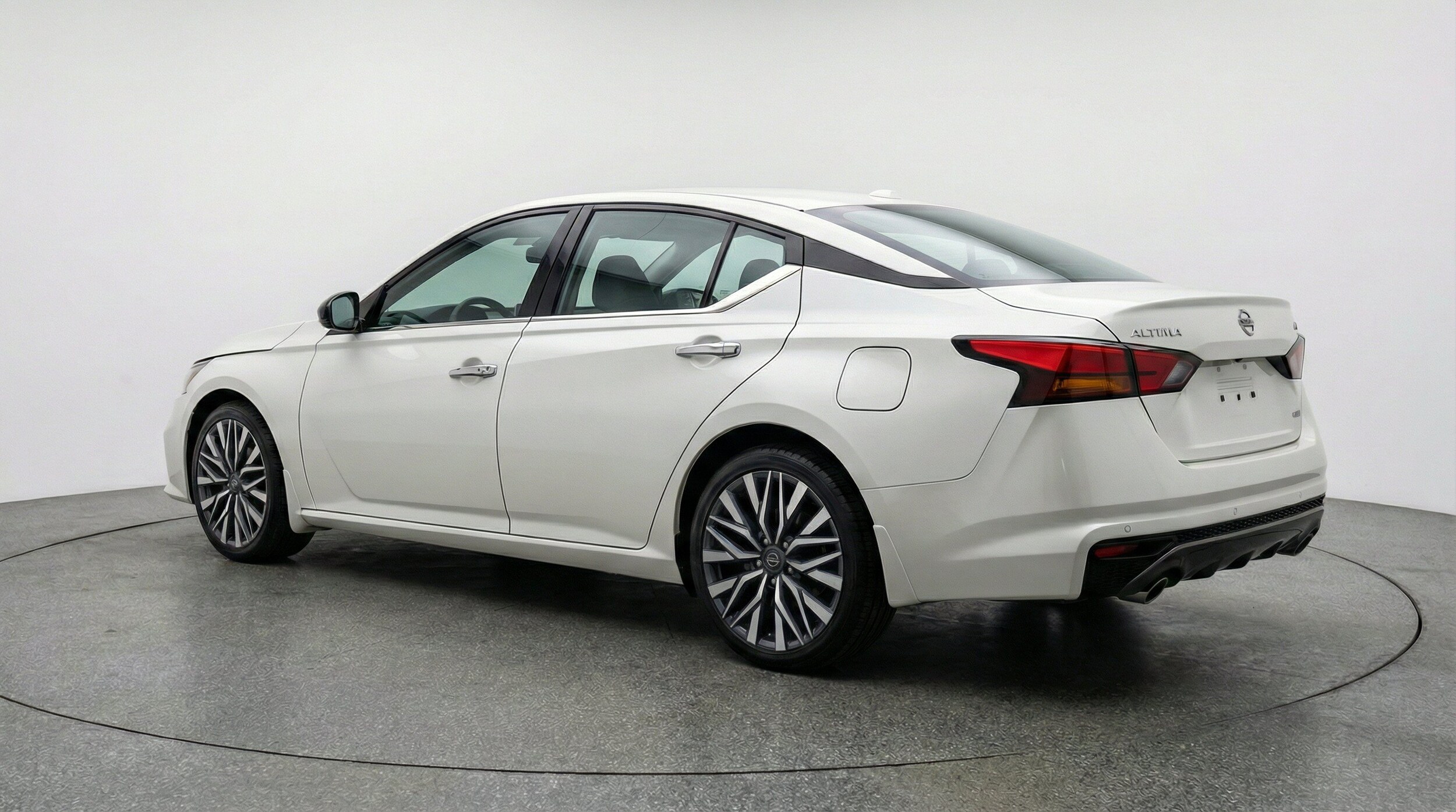 Thumbnail: 2025 Nissan Altima - 6