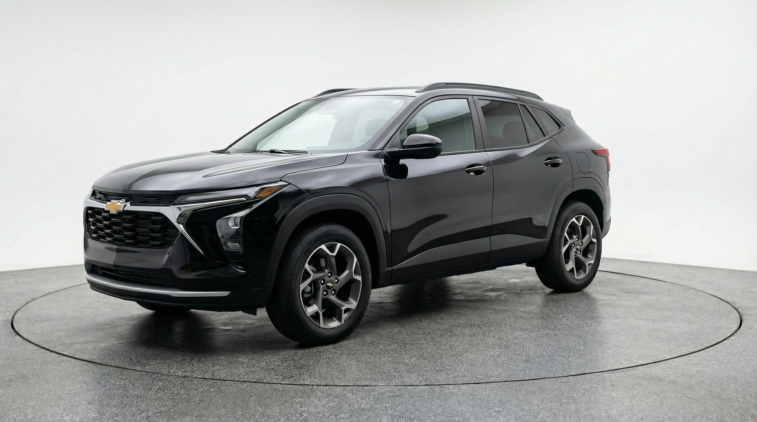 Thumbnail: 2025 Chevrolet Trax - 3