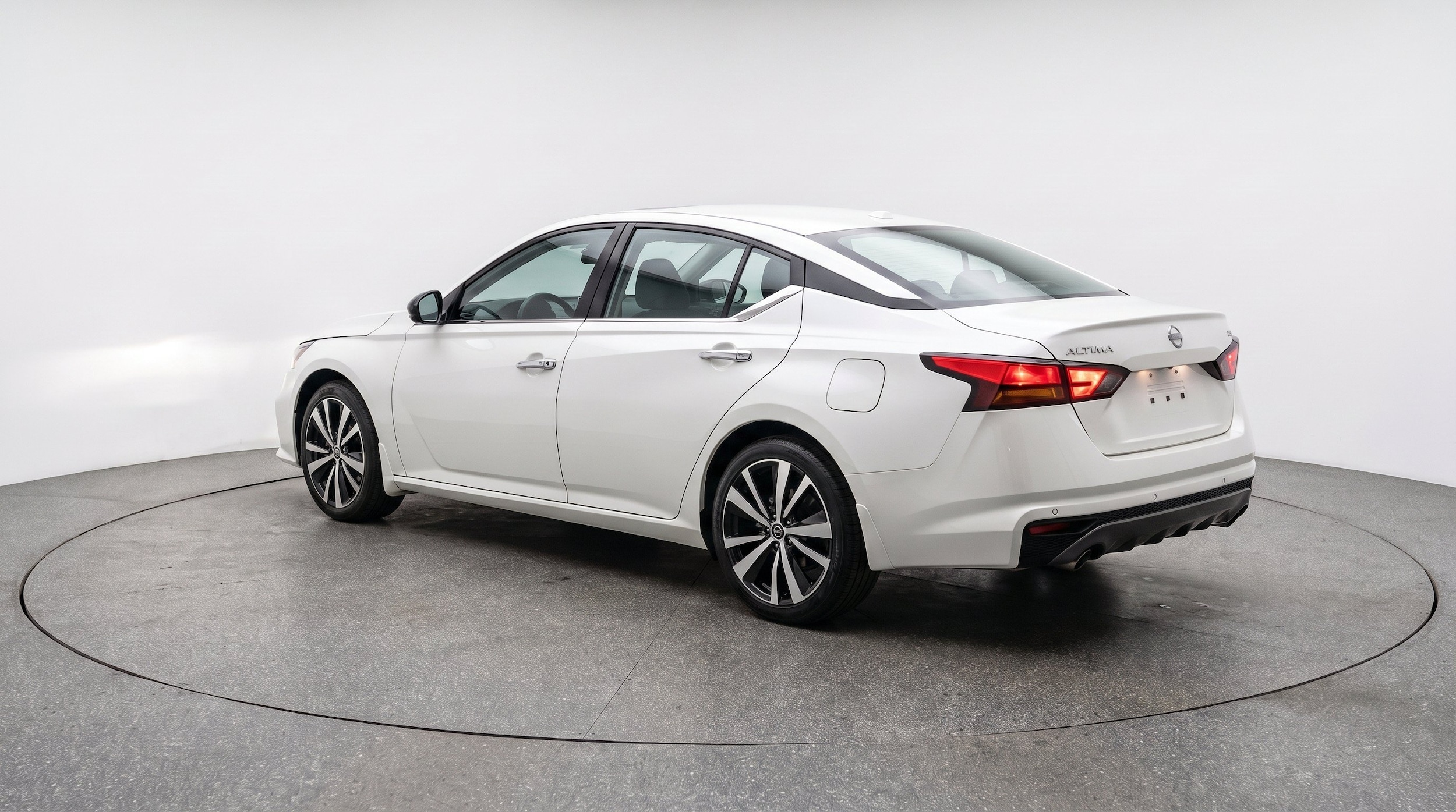 Thumbnail: 2025 Nissan Altima - 6