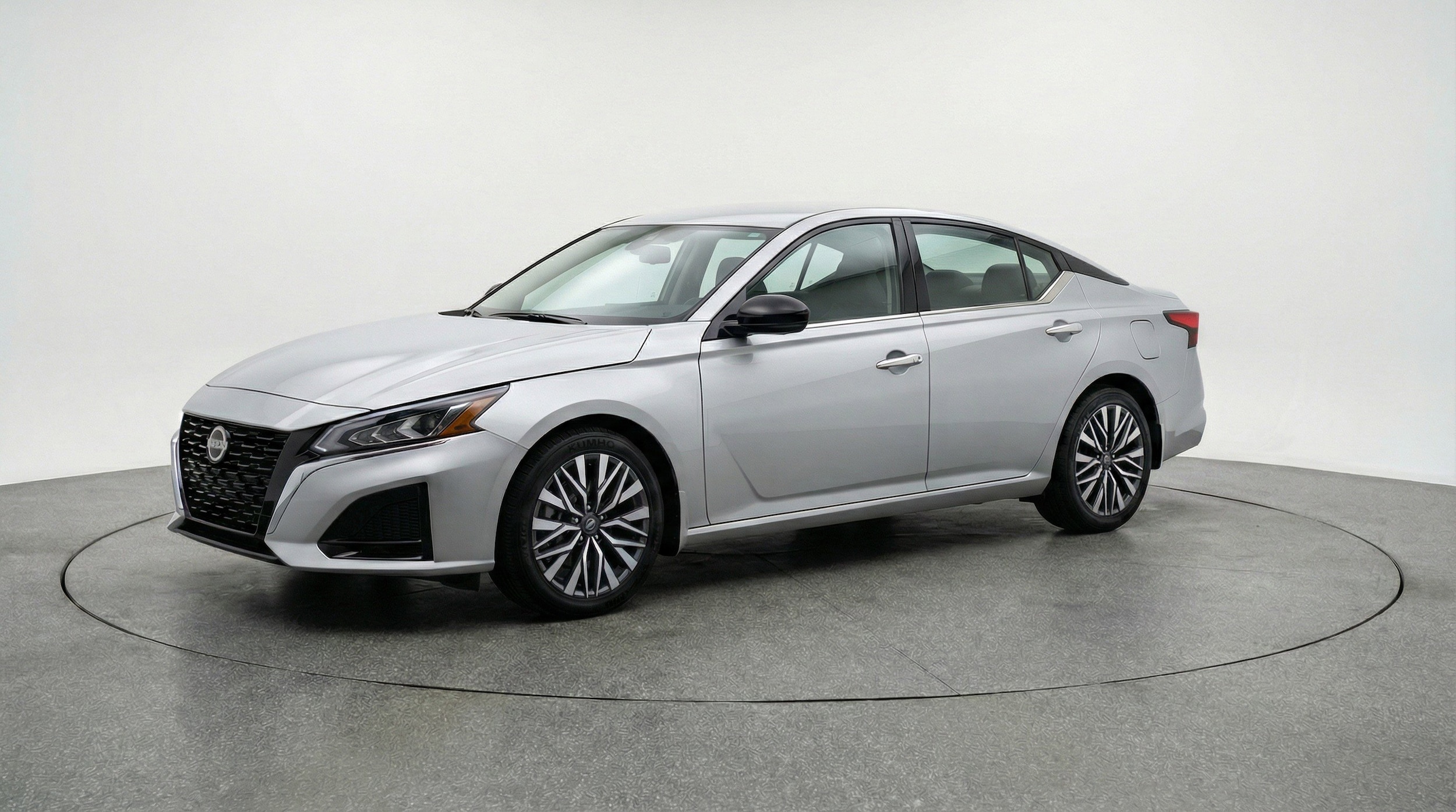 Thumbnail: 2025 Nissan Altima - 3