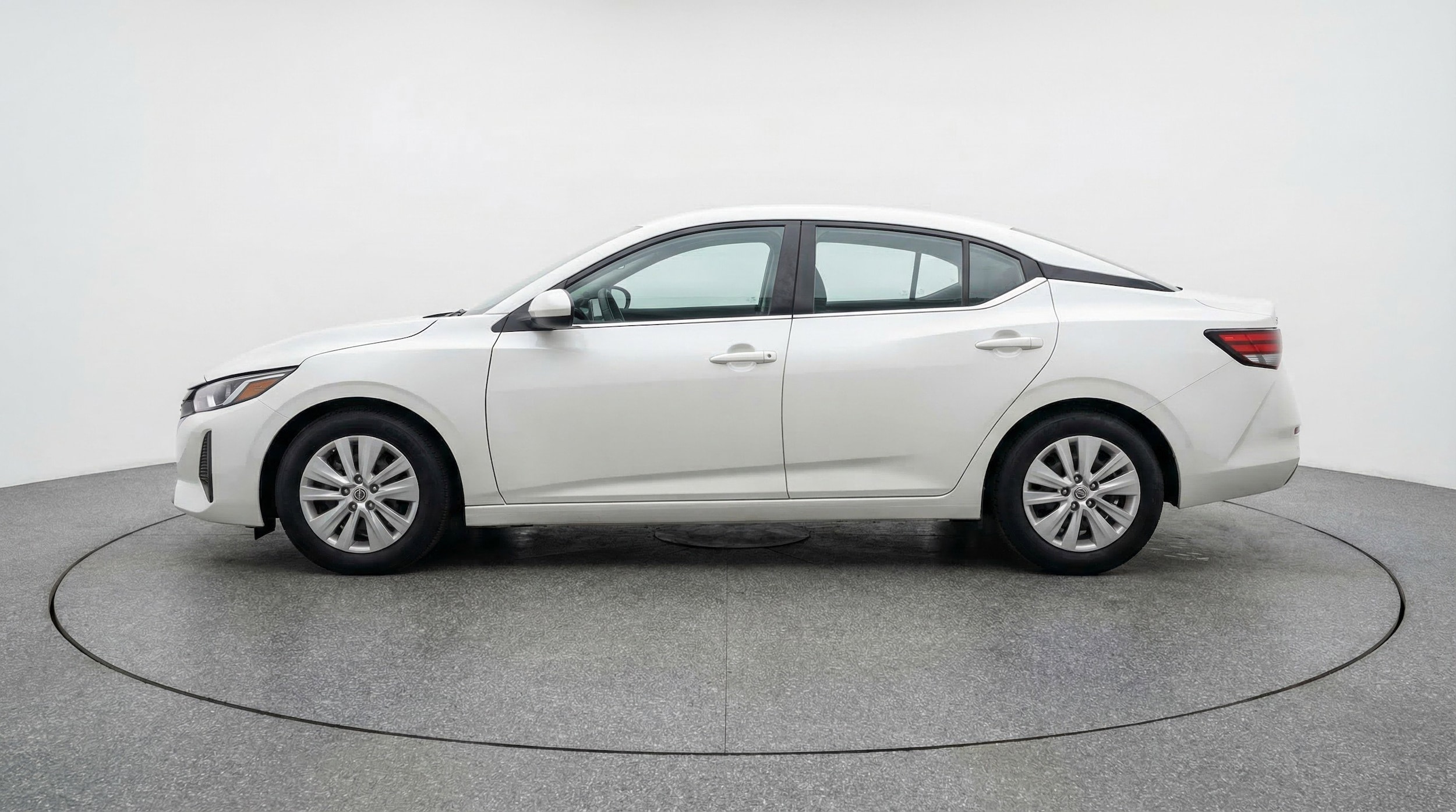 Thumbnail: 2025 Nissan Sentra - 5