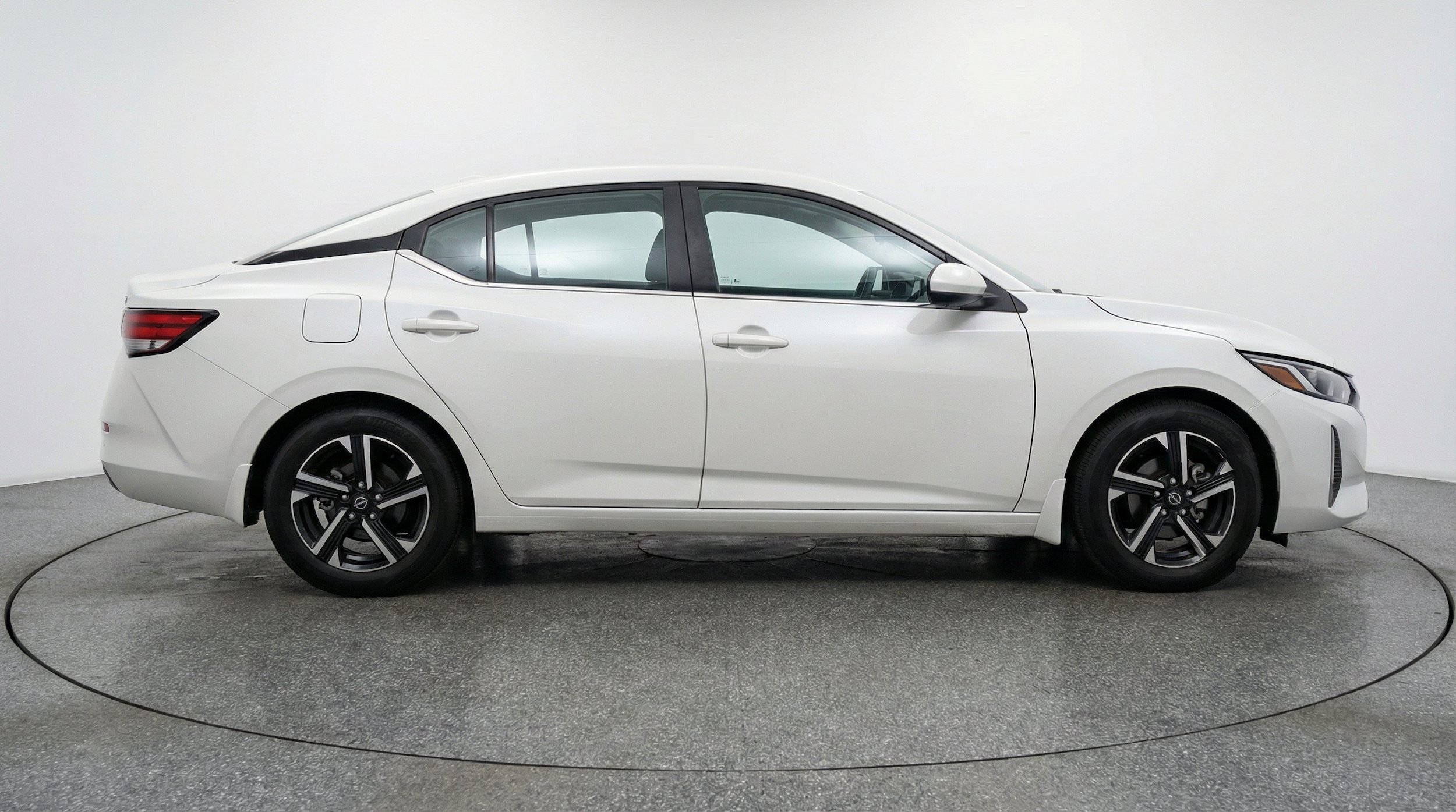 Thumbnail: 2025 Nissan Sentra - 11