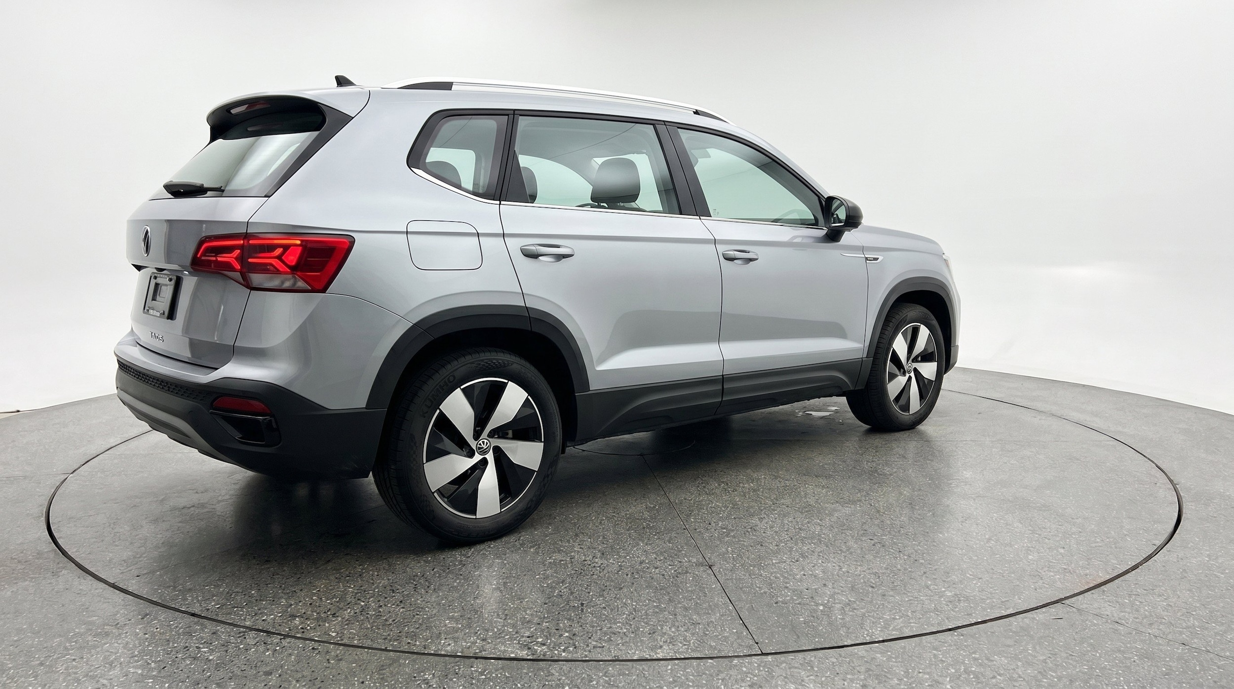 Thumbnail: 2026 Volkswagen Taos - 9