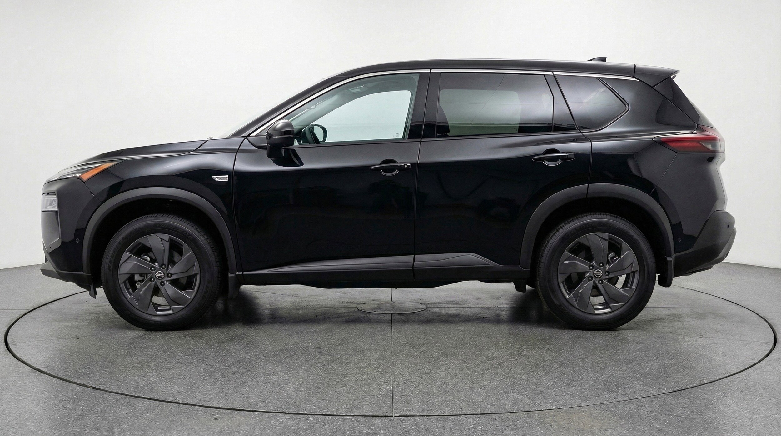 Thumbnail: 2025 Nissan Rogue - 5