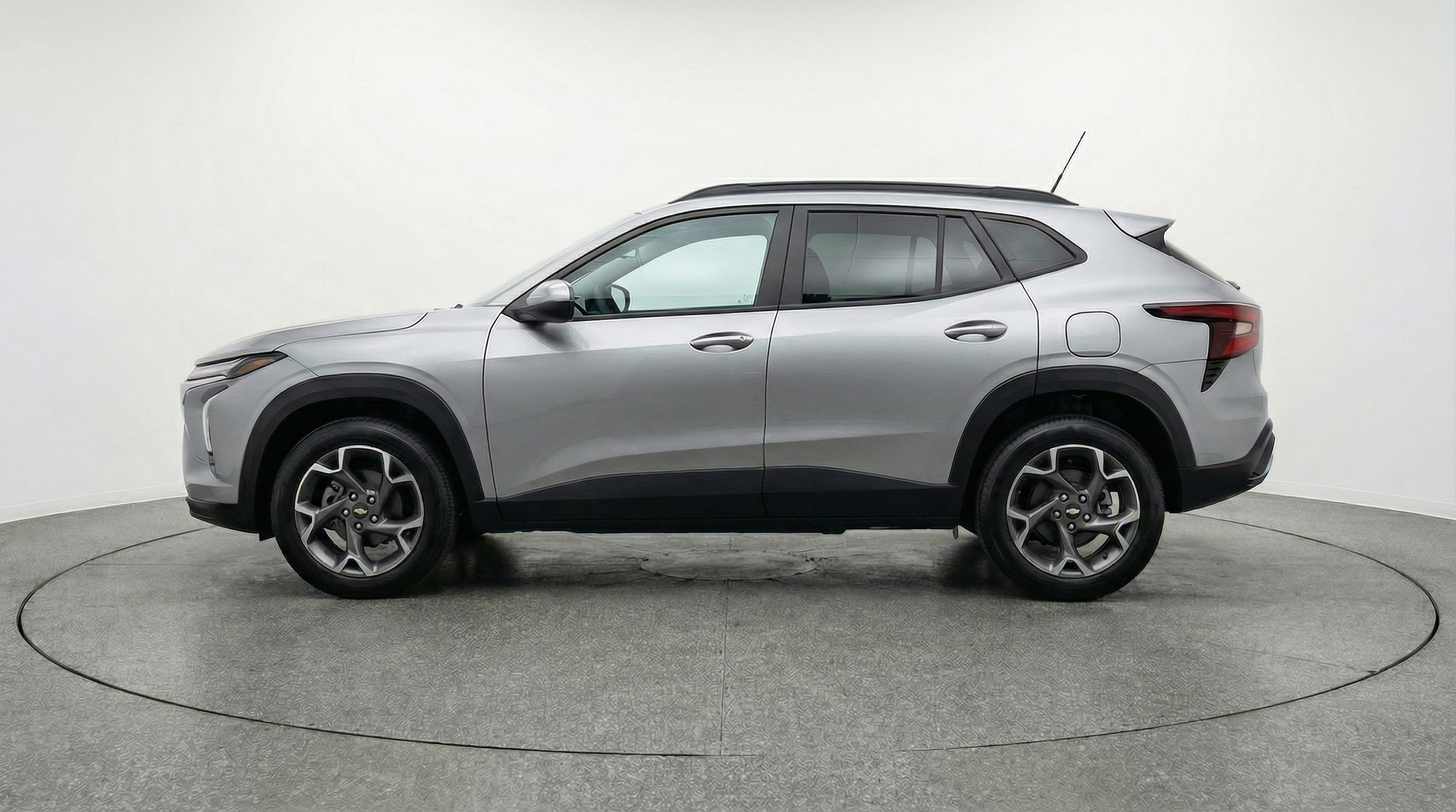 Thumbnail: 2025 Chevrolet Trax - 4
