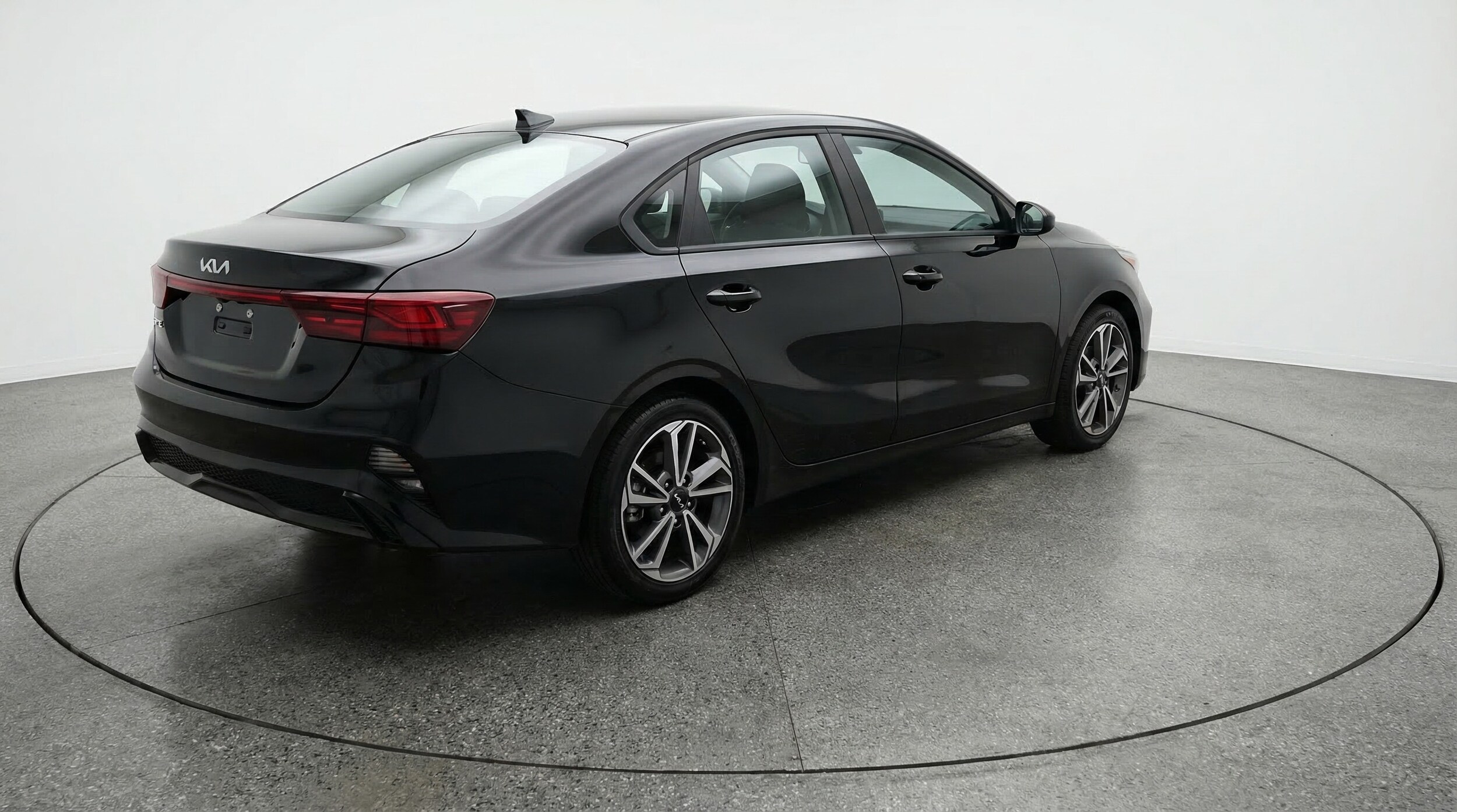 Thumbnail: 2024 Kia Forte - 7