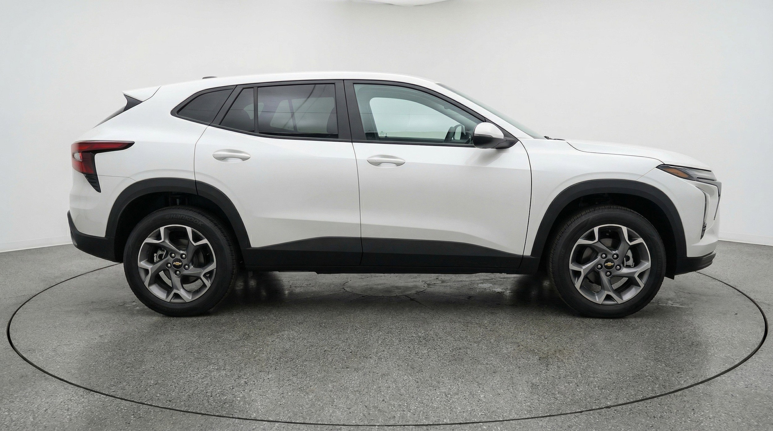Thumbnail: 2025 Chevrolet Trax - 11