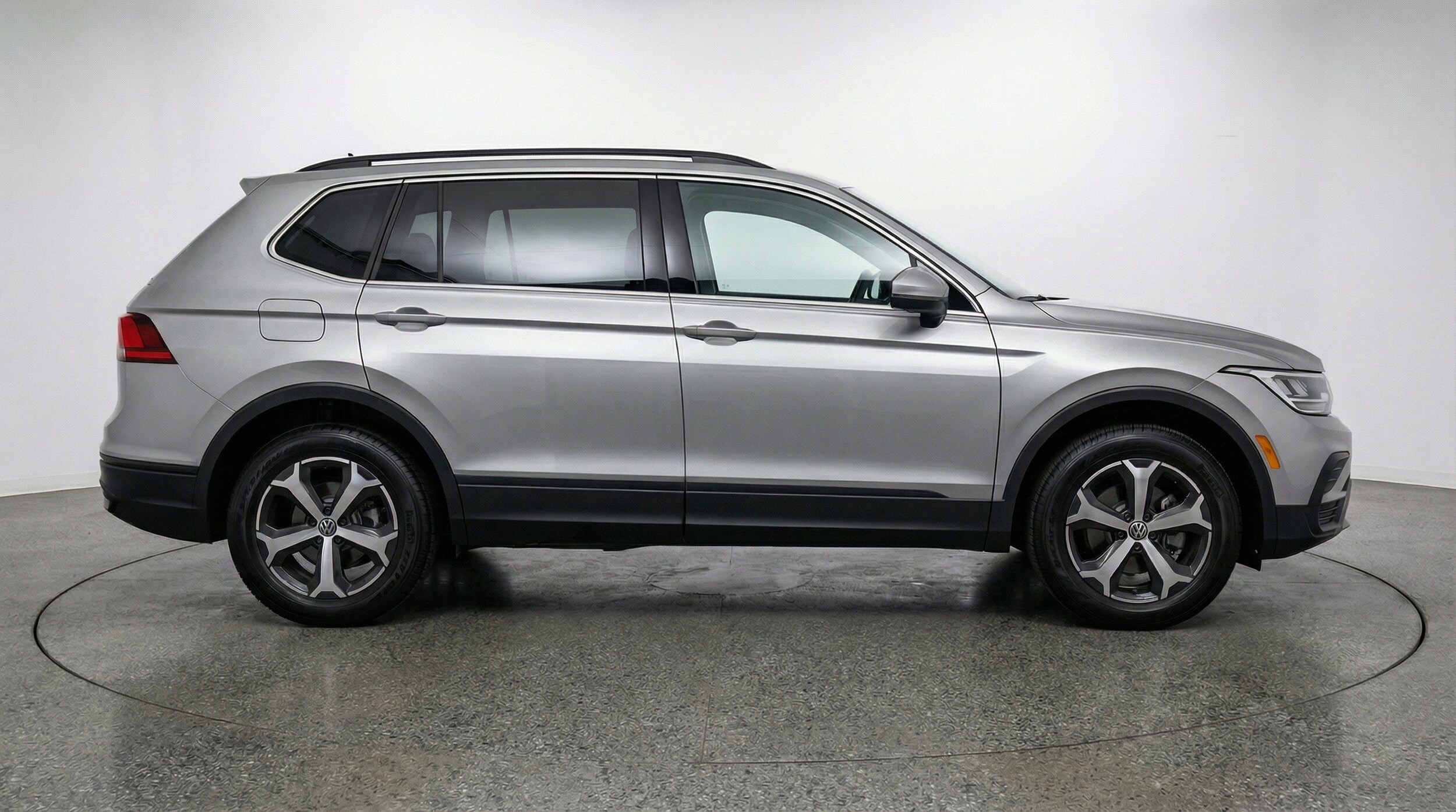 Thumbnail: 2026 Volkswagen Tiguan - 11