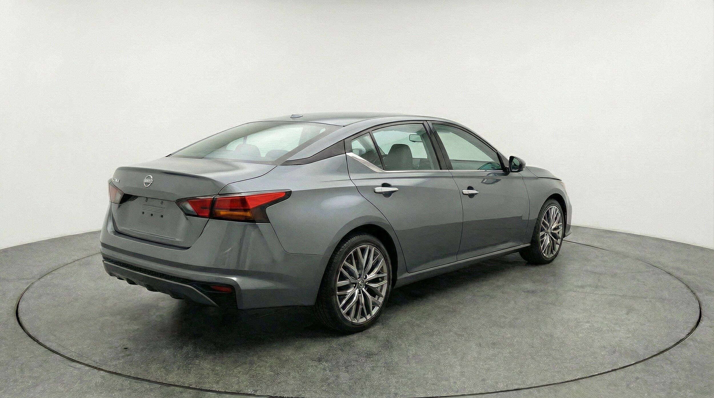 Thumbnail: 2025 Nissan Altima - 9