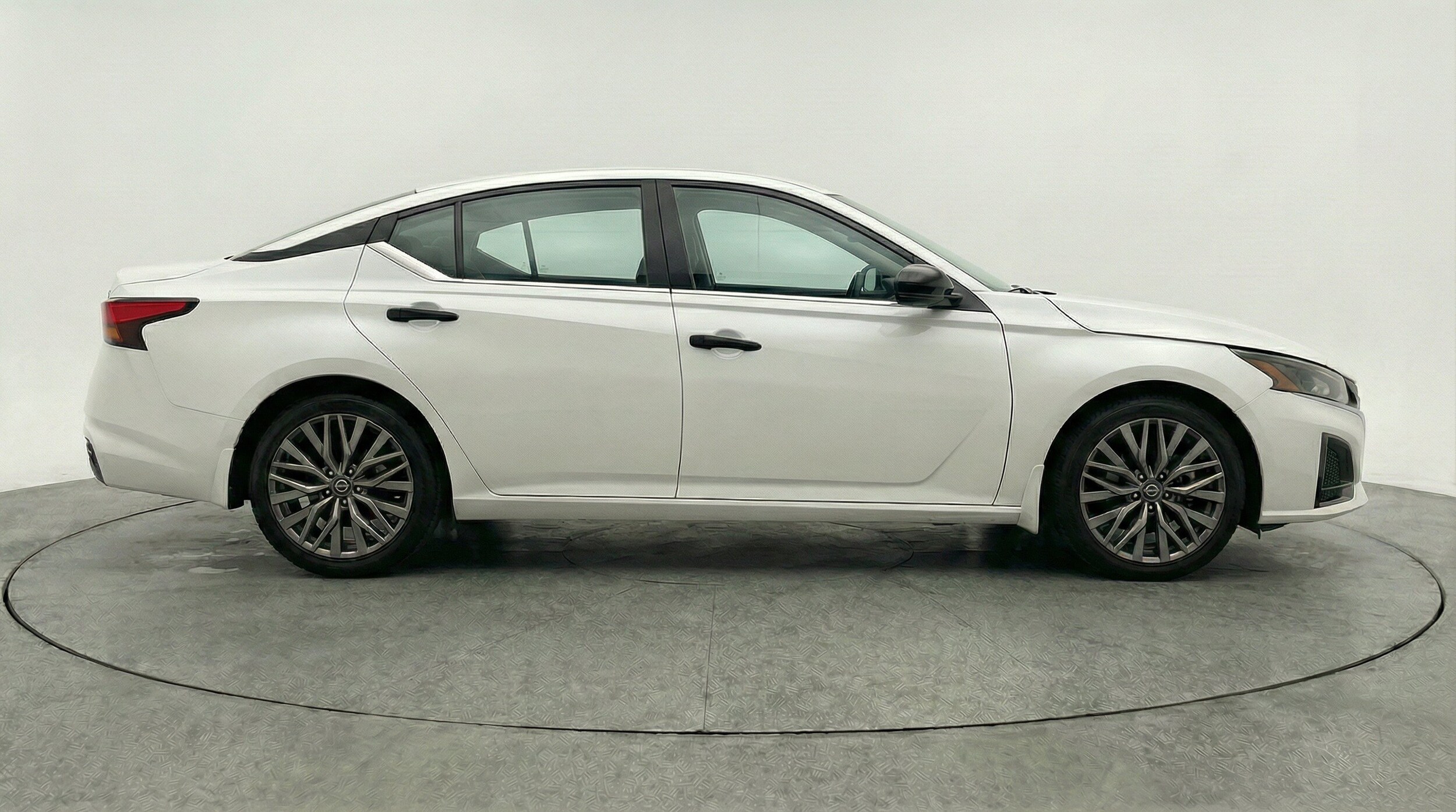 Thumbnail: 2025 Nissan Altima - 11