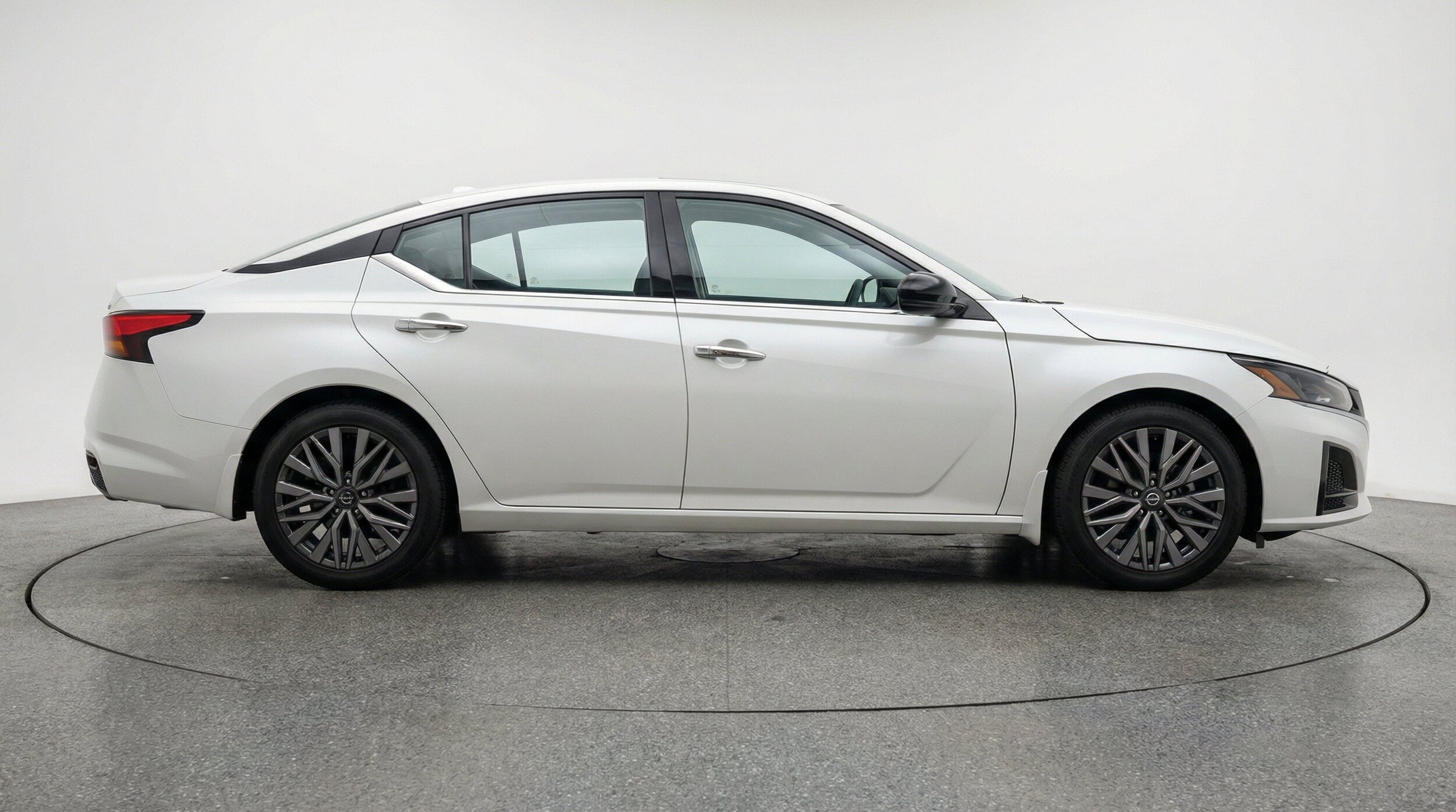 Thumbnail: 2025 Nissan Altima - 10