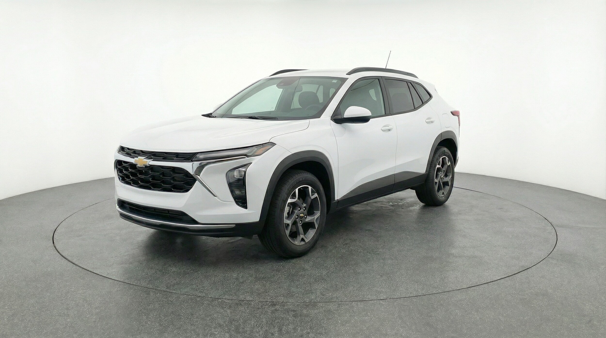 Thumbnail: 2025 Chevrolet Trax - 3