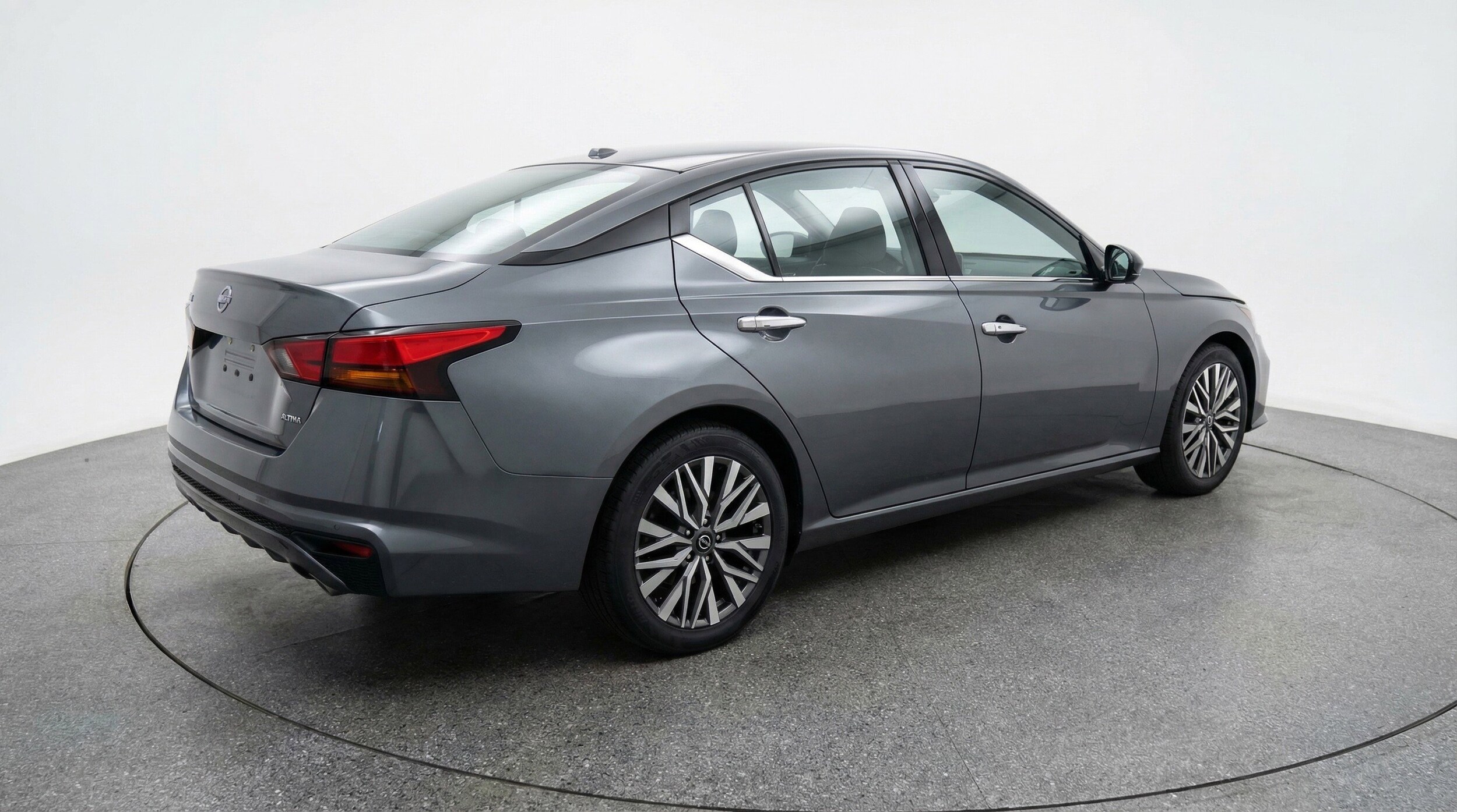 Thumbnail: 2025 Nissan Altima - 9