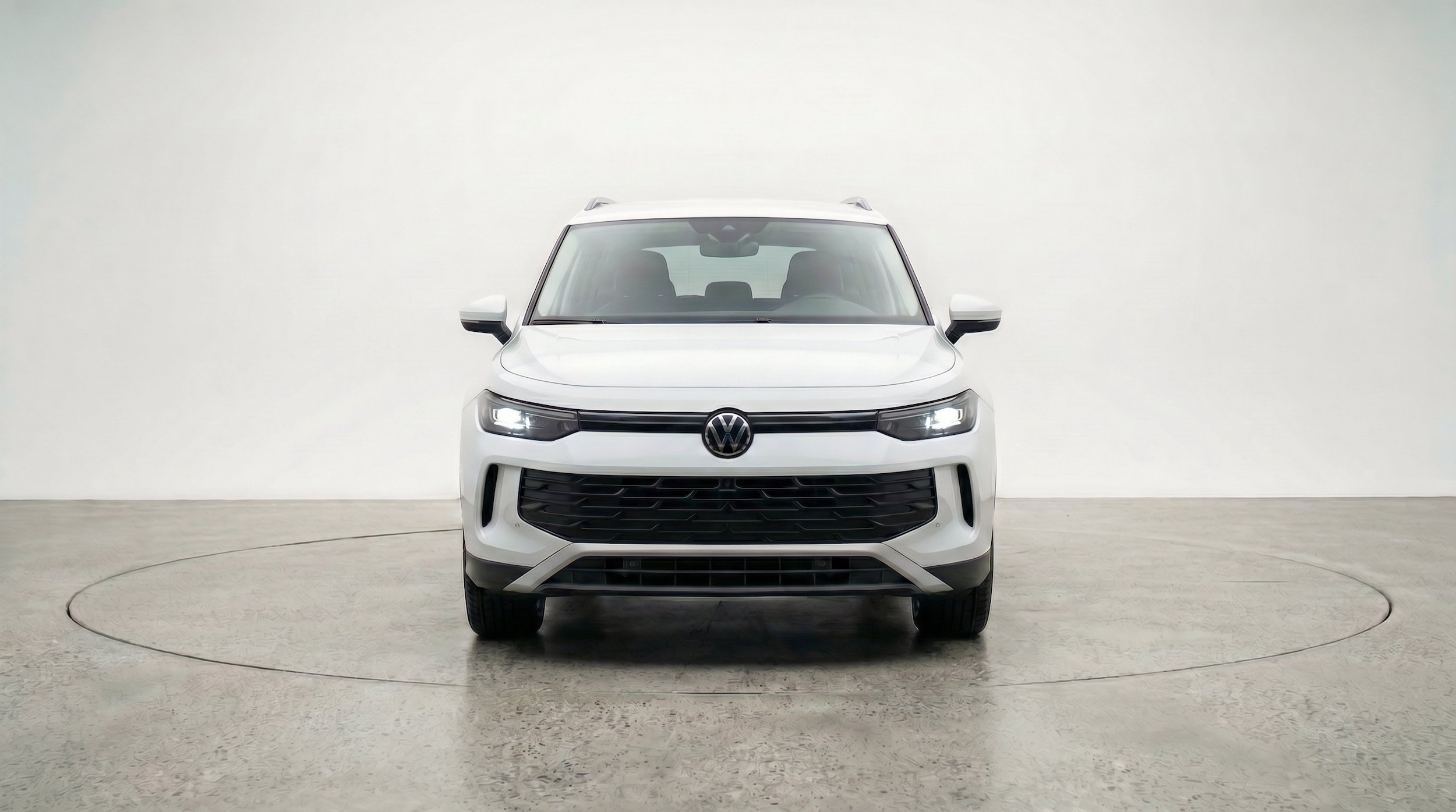 Thumbnail: 2026 Volkswagen Tiguan - 2