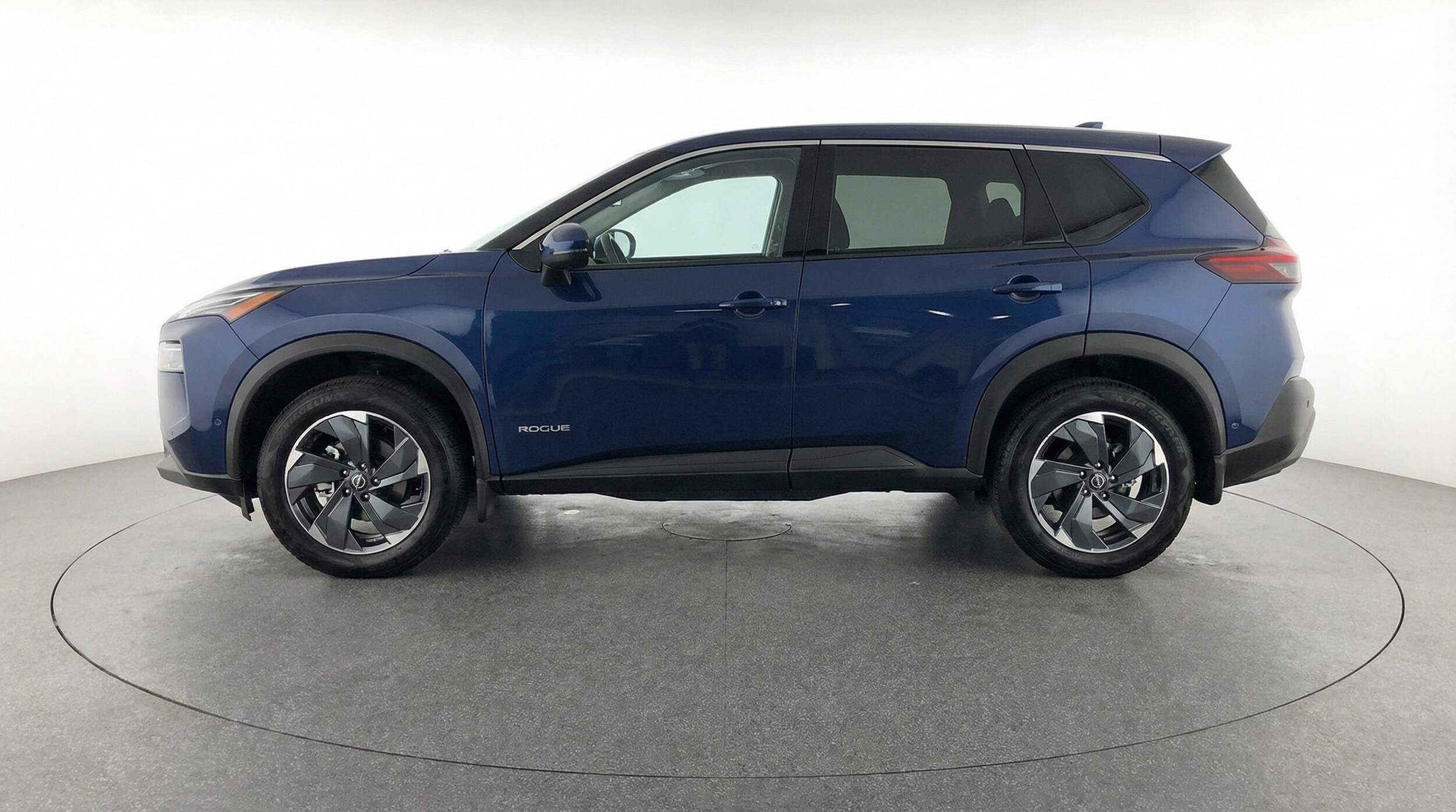 Thumbnail: 2025 Nissan Rogue - 4