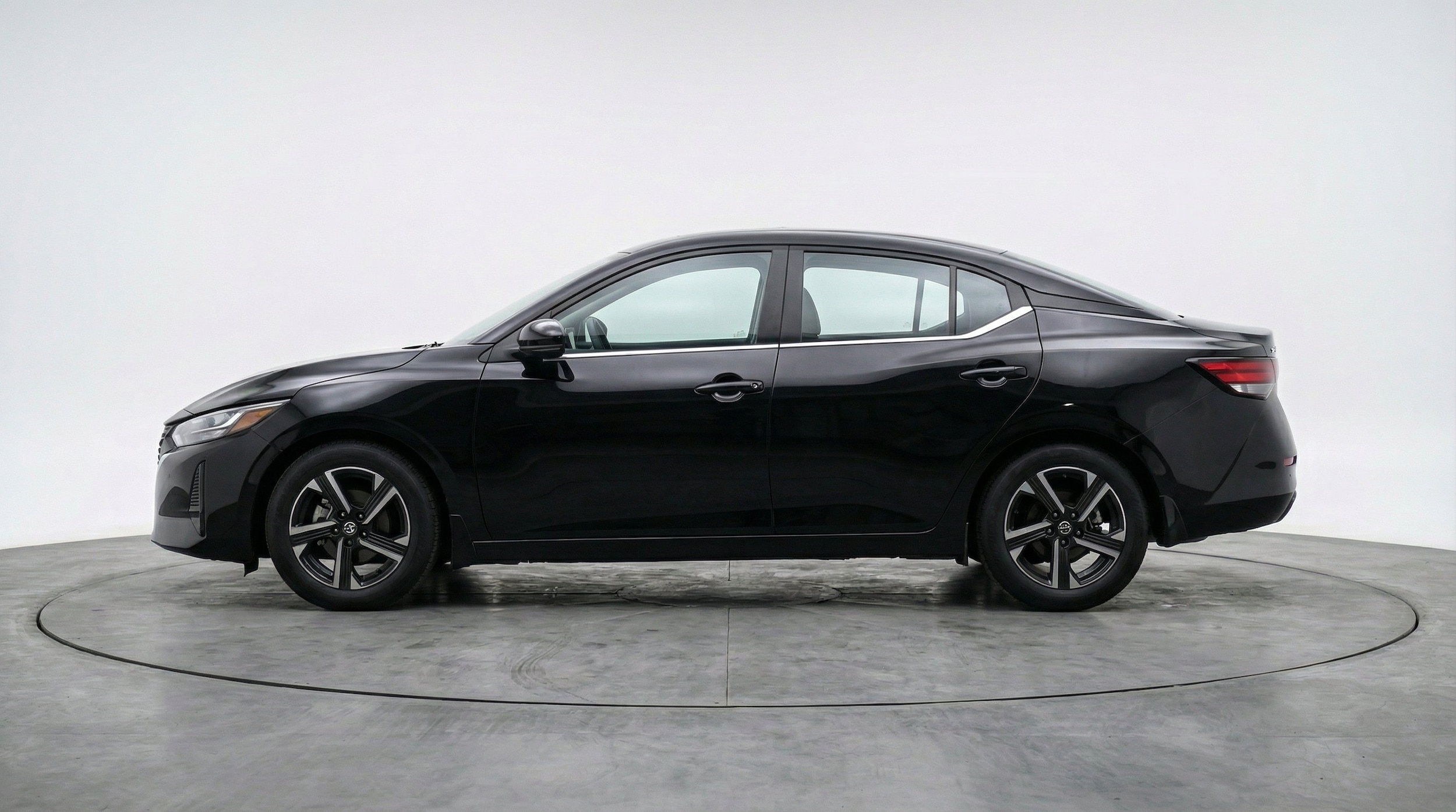 Thumbnail: 2025 Nissan Sentra - 5